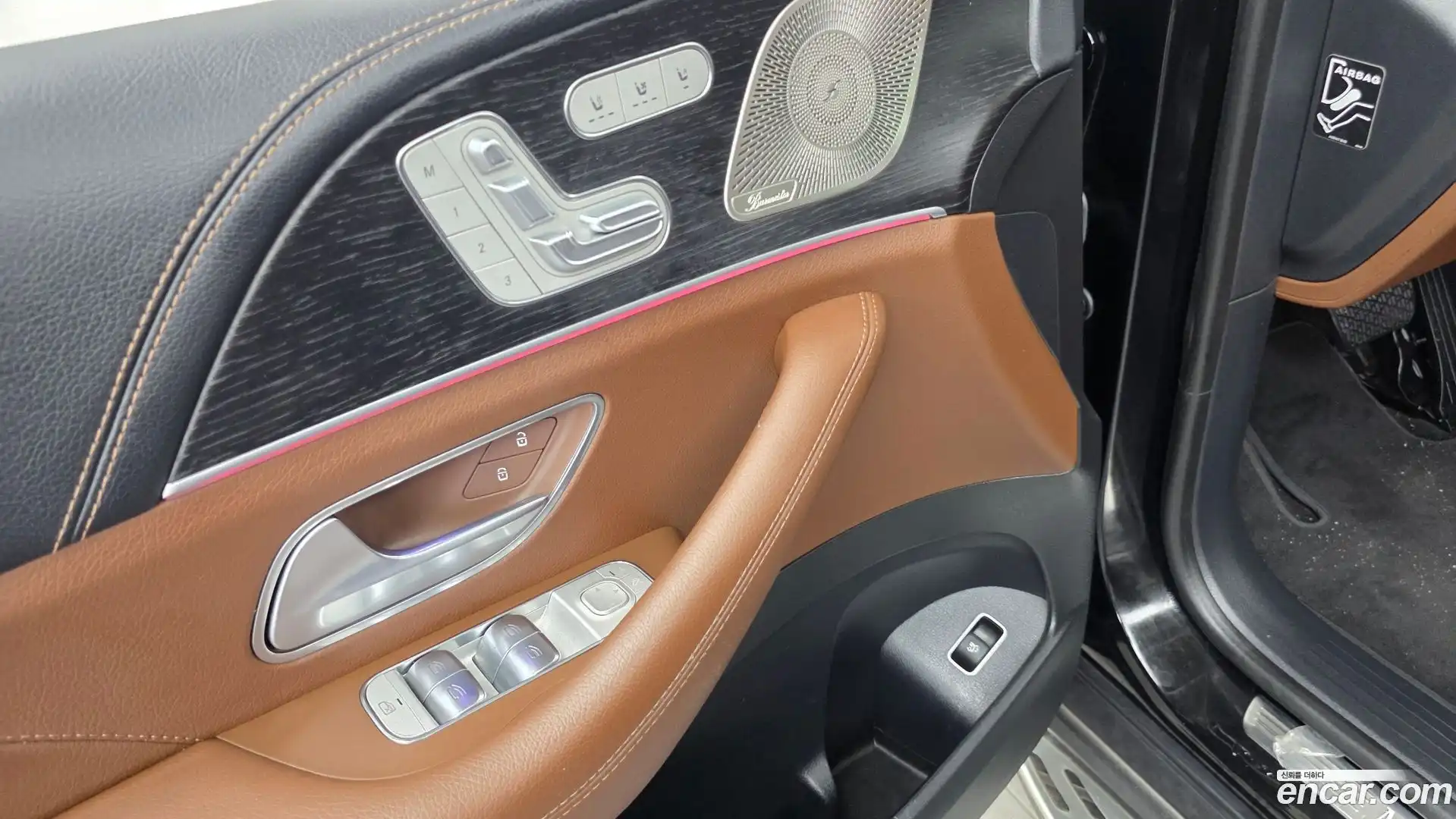 GLE-Class Mercedes-Benz 2025.2-OPTION-042