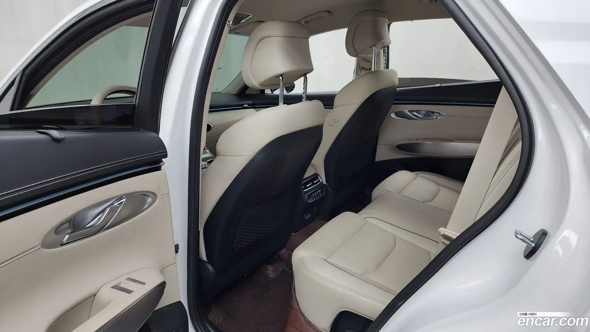 GV70 Genesis 2024.11-INNER-036