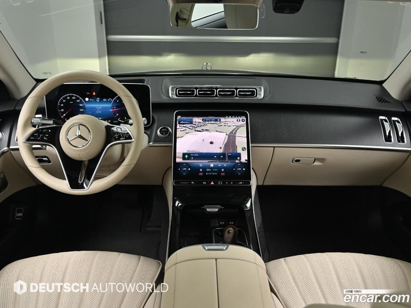 Main__Slider__Photo:S-Class Mercedes-Benz 2022.1-0