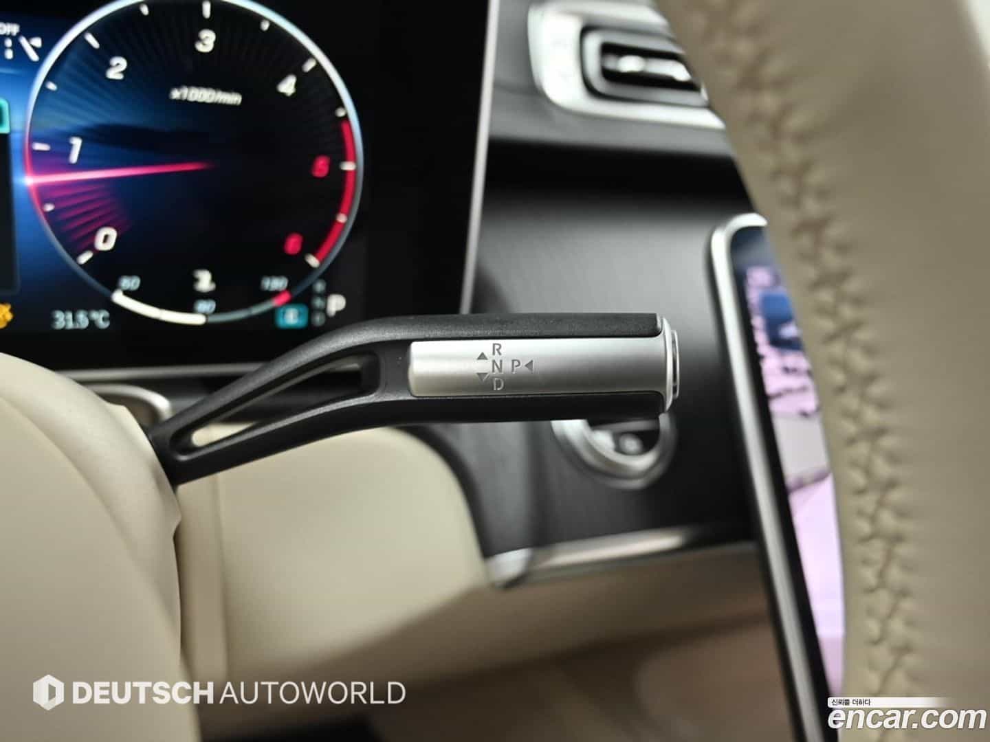 S-Class Mercedes-Benz 2022.1-INNER-009