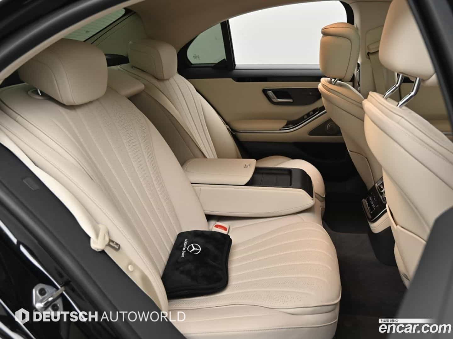 S-Class Mercedes-Benz 2022.1-OPTION-016