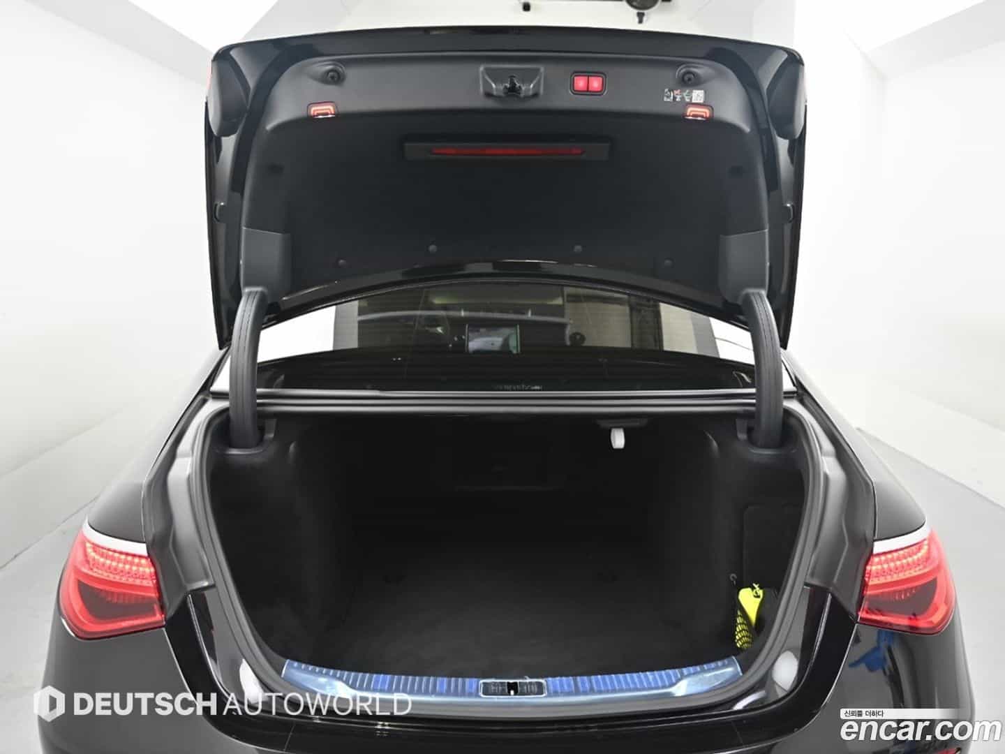 S-Class Mercedes-Benz 2022.1-OPTION-023