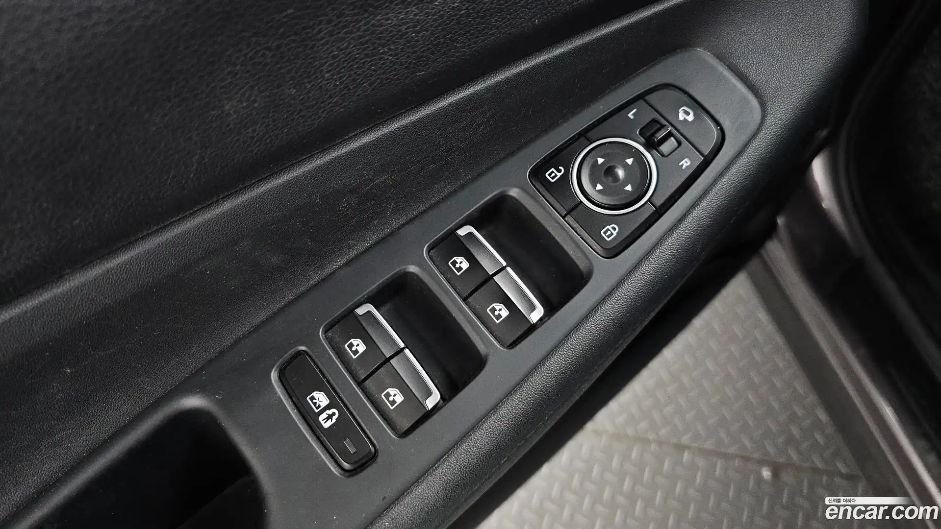 Santafe Hyundai 2022.9-OPTION-050