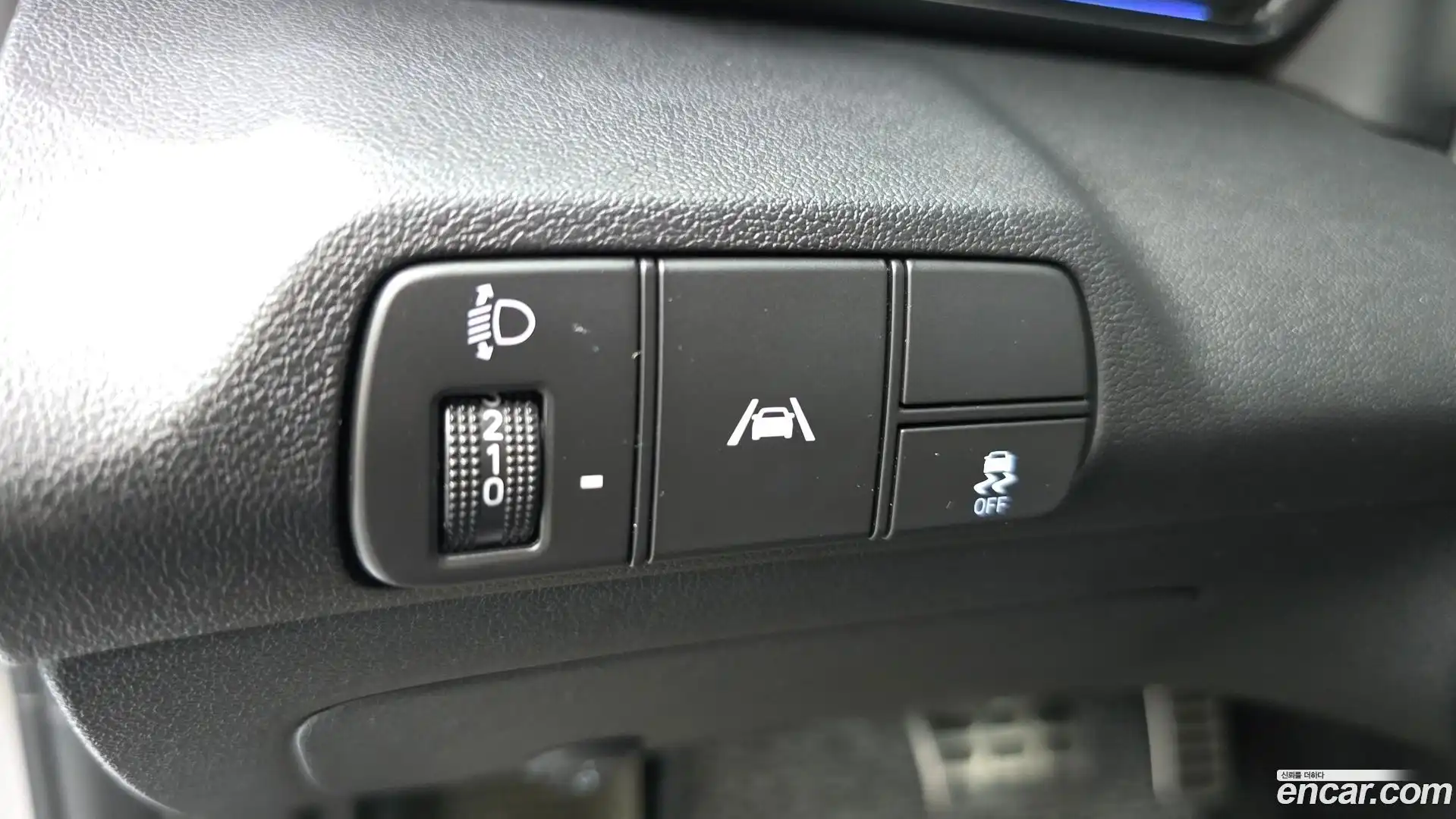 AVANTE Hyundai 2020.10-OPTION-019