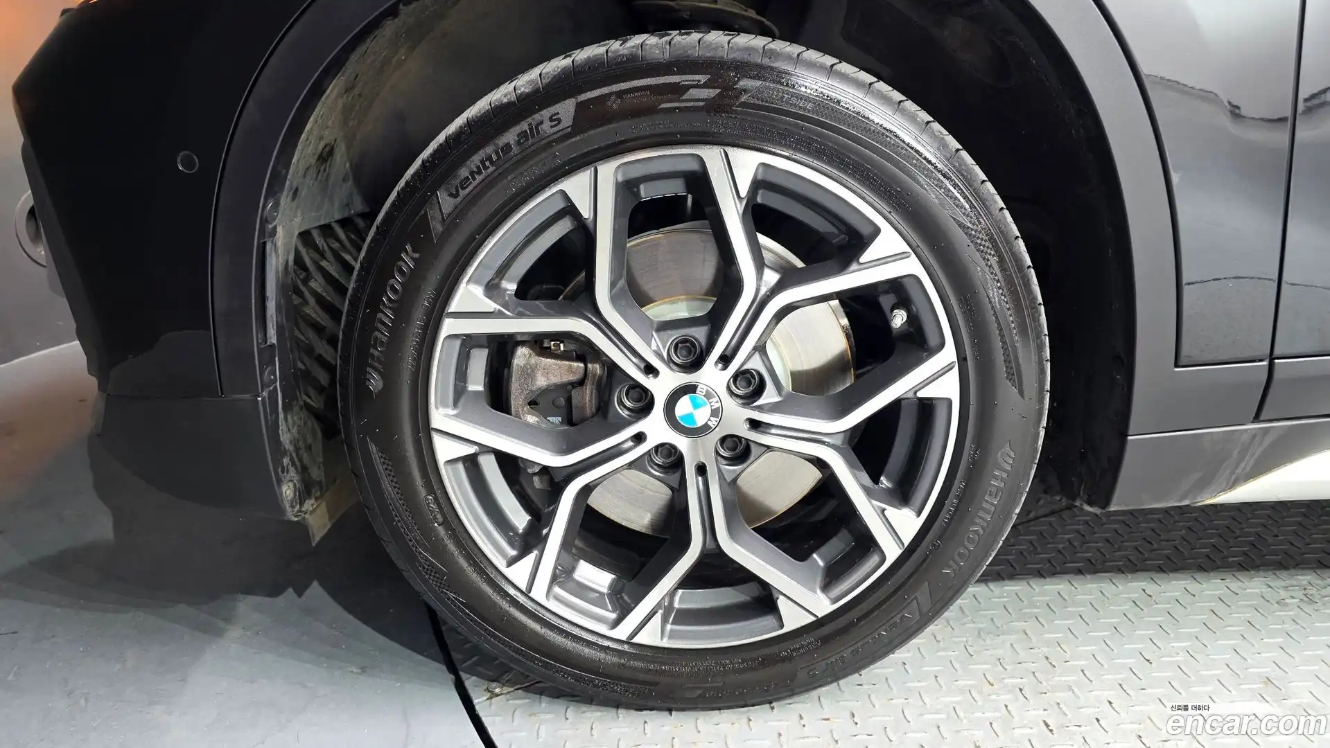 X1 BMW 2021.0-OUTER-005
