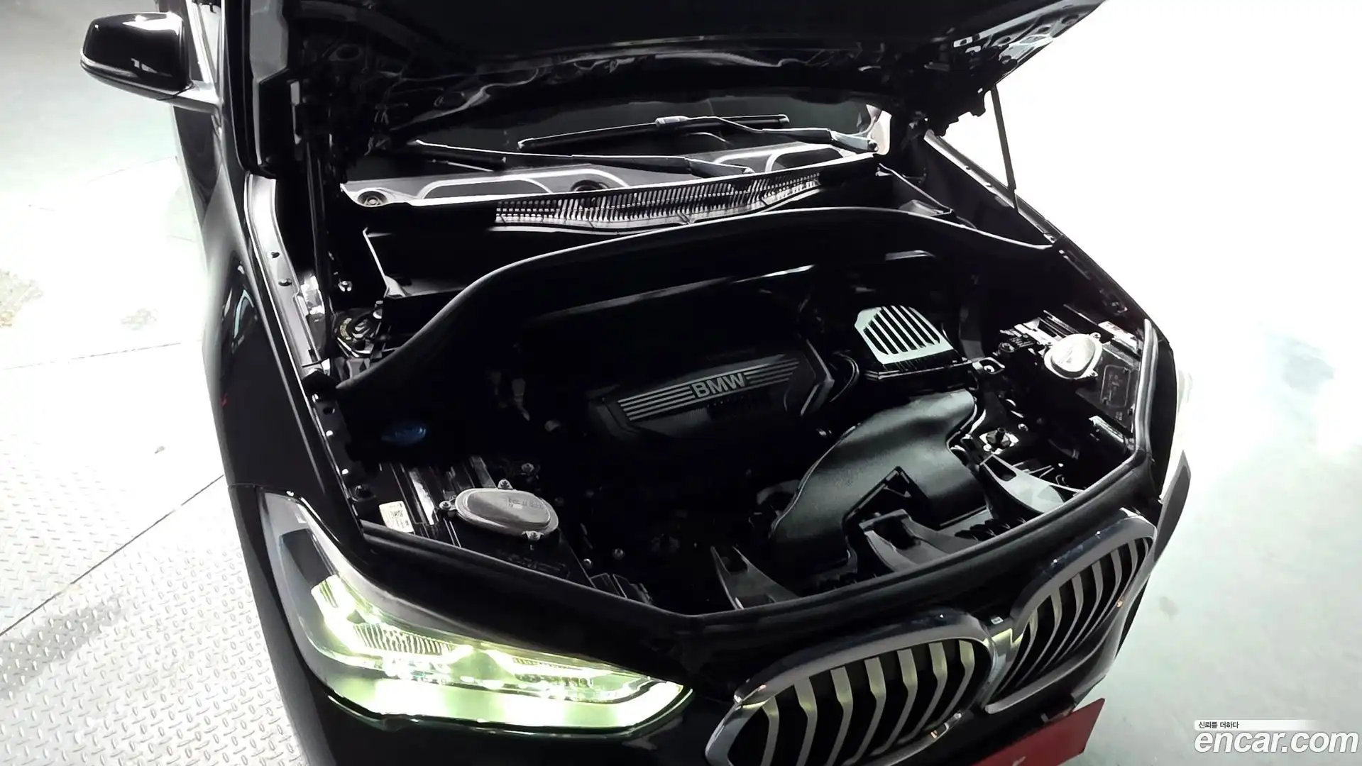 X1 BMW 2021.0-OUTER-006