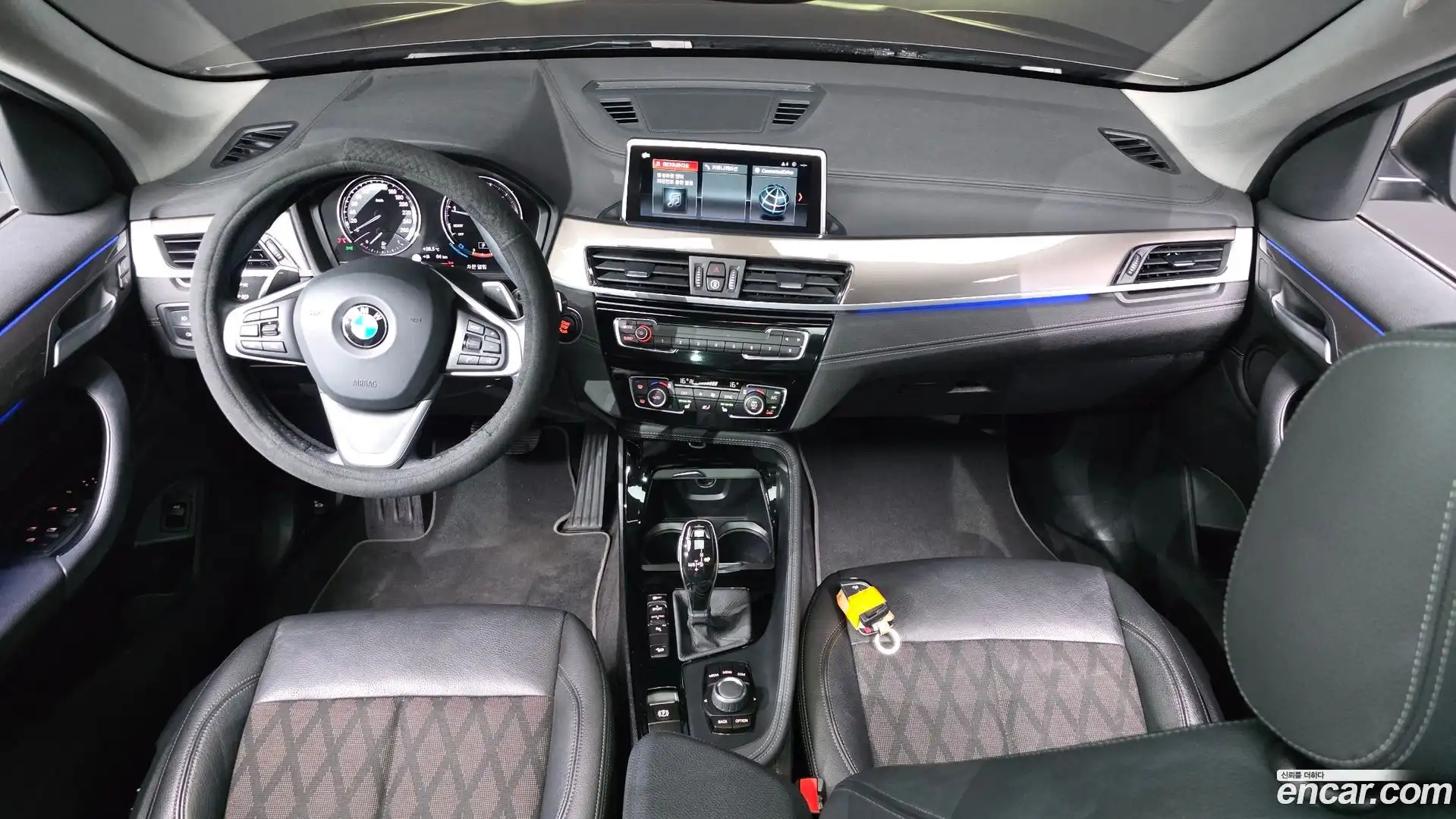 X1 BMW 2021.0-INNER-007