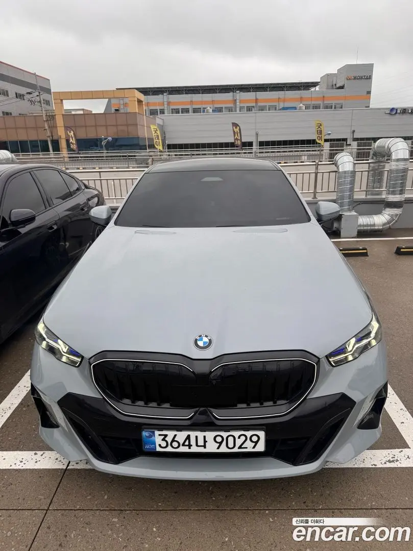 Main__Slider__Photo:5-Series BMW 2026.0-0