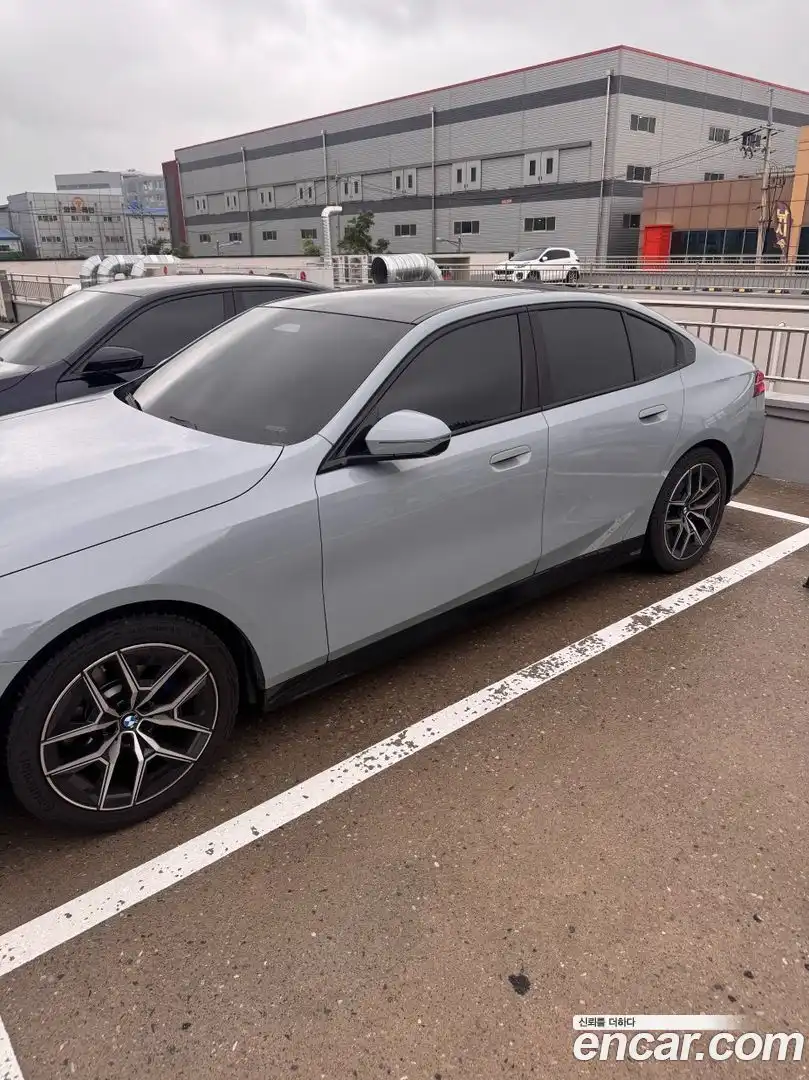 5-Series BMW 2026.0-OUTER-002