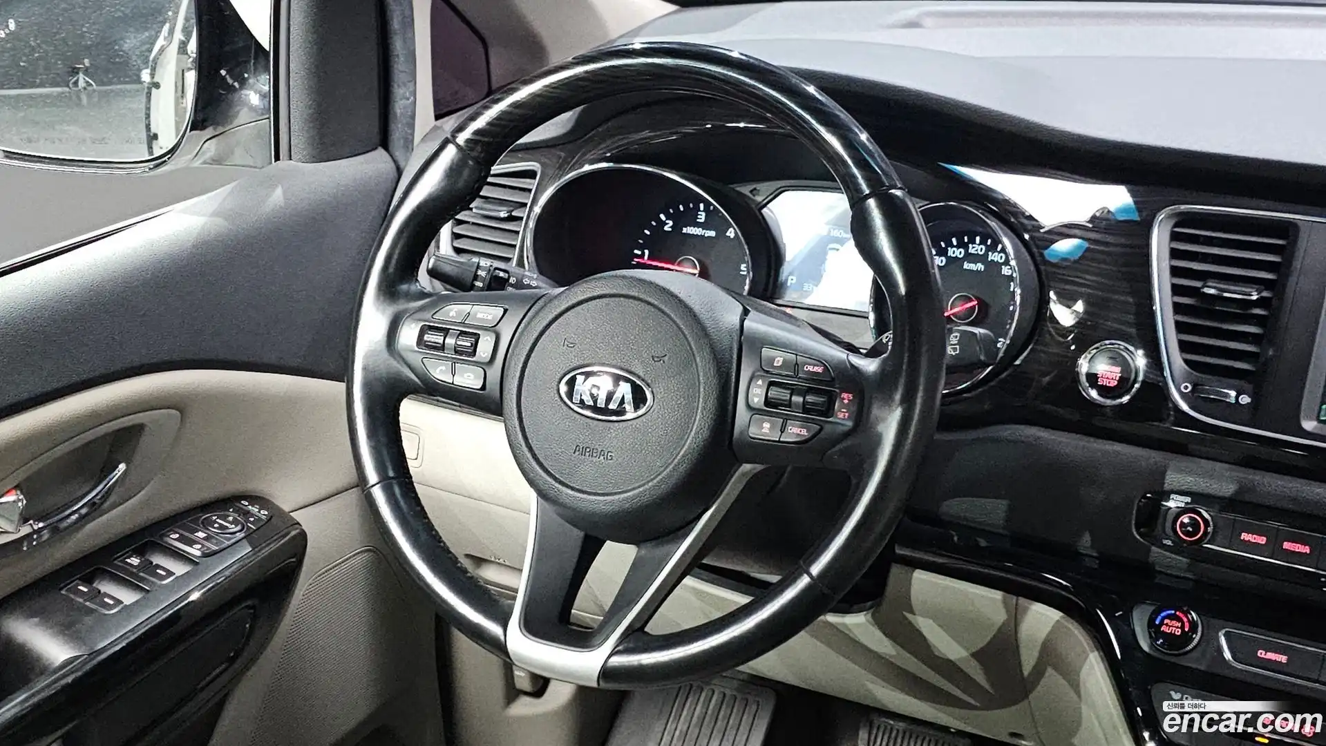 Canival Kia 2019.4-OPTION-017