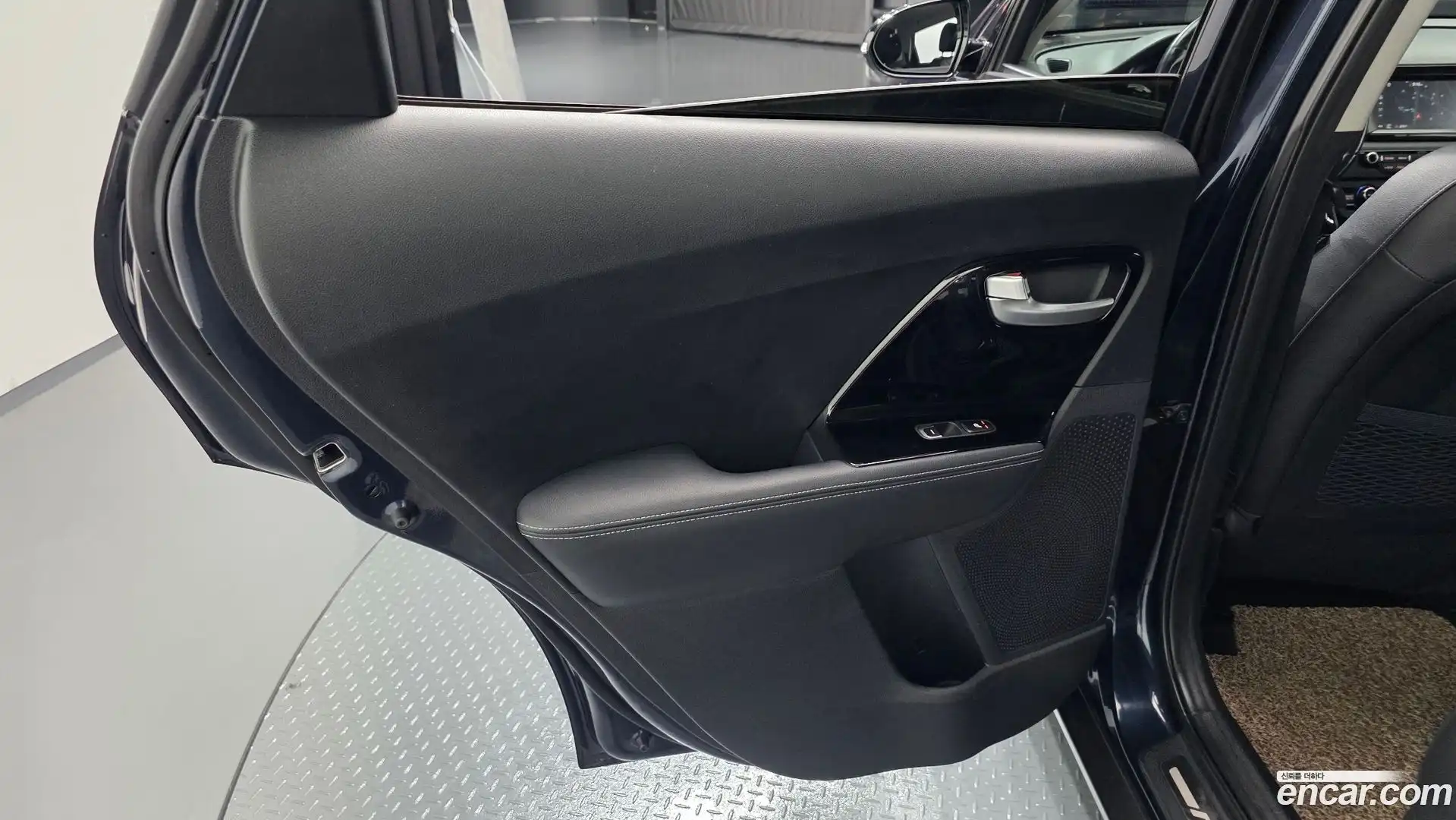 Niro Kia 2016.7-INNER-035