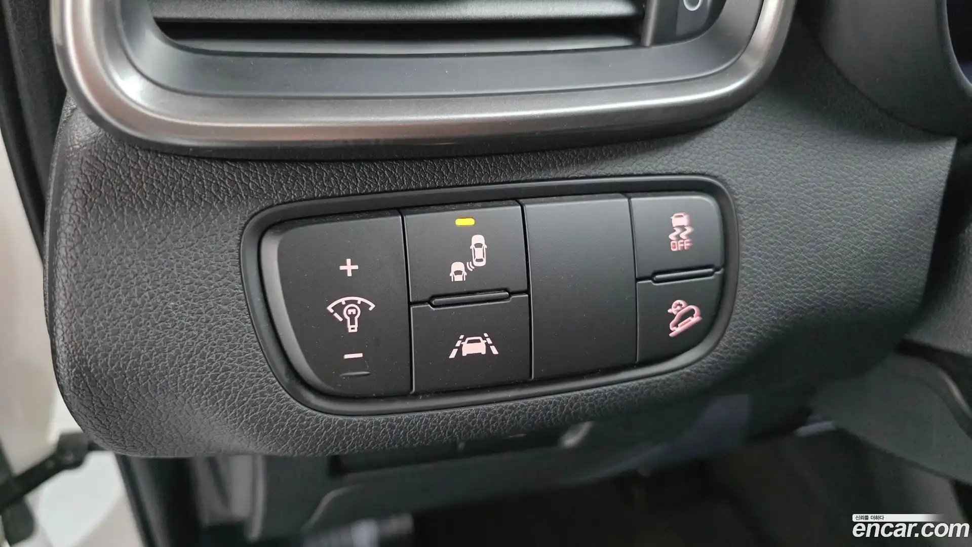 Sorento Kia 2019.4-OPTION-017