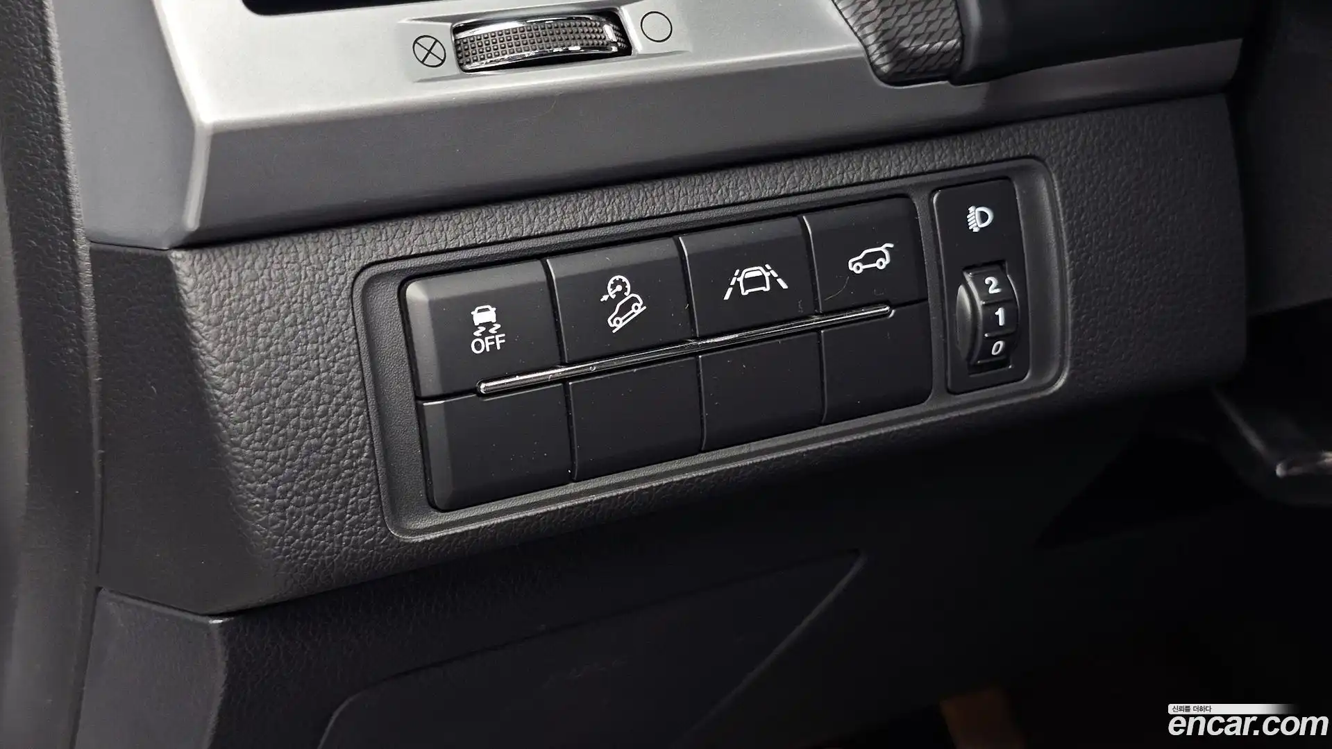 Rexton KG Mobility 2021.3-OPTION-021