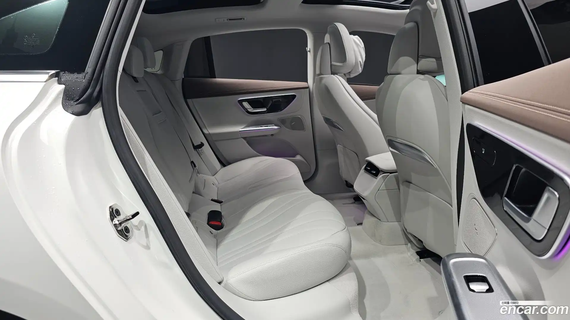 EQE Mercedes-Benz 2026.0-OPTION-015