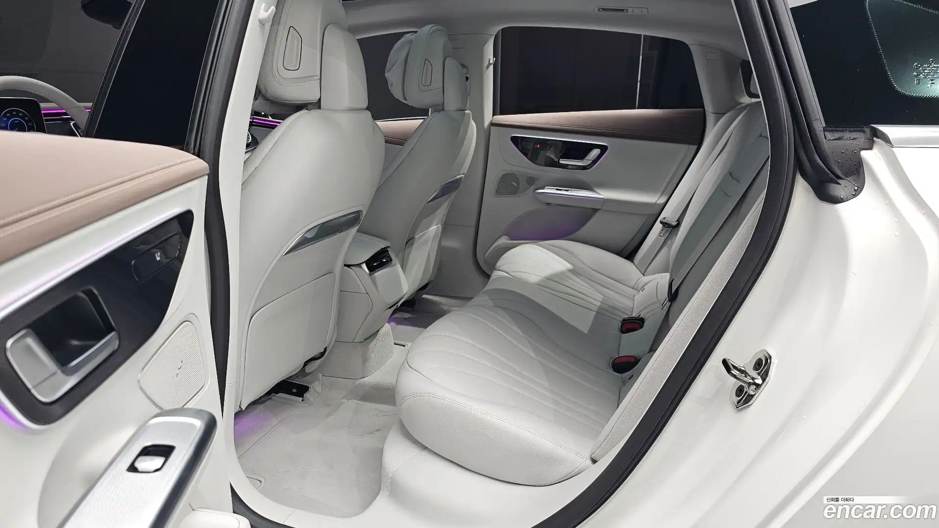 EQE Mercedes-Benz 2026.0-OPTION-016