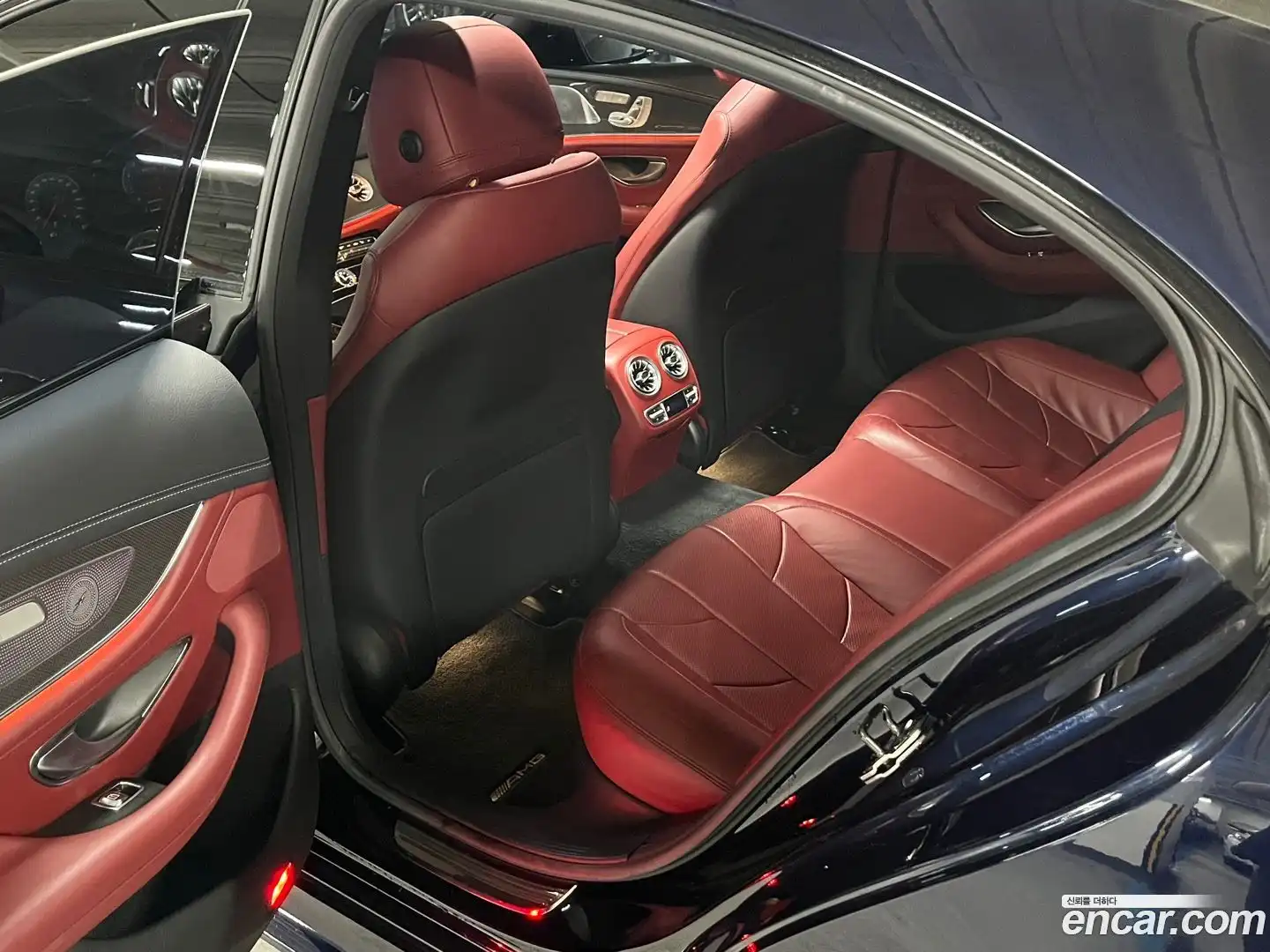 CLS-Class Mercedes-Benz 2020.4-INNER-010