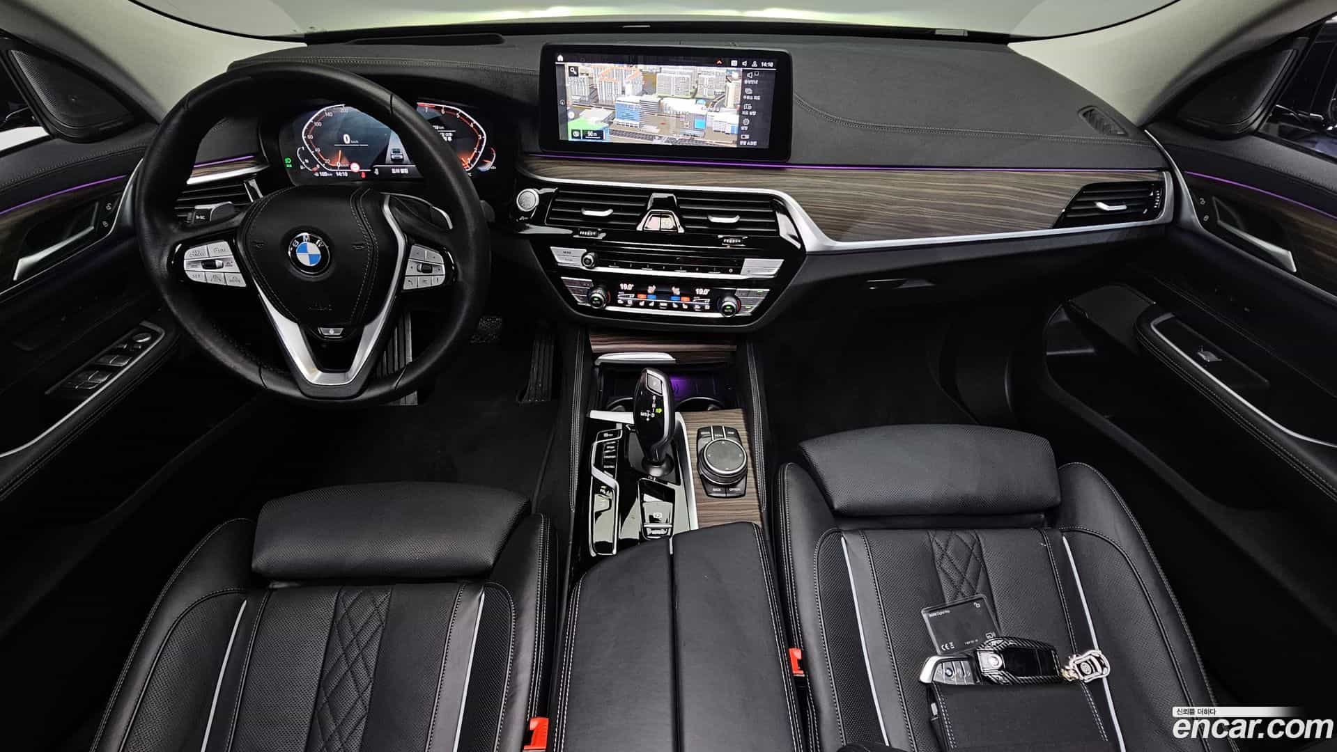 Gran Turismo BMW 2023.1-INNER-007