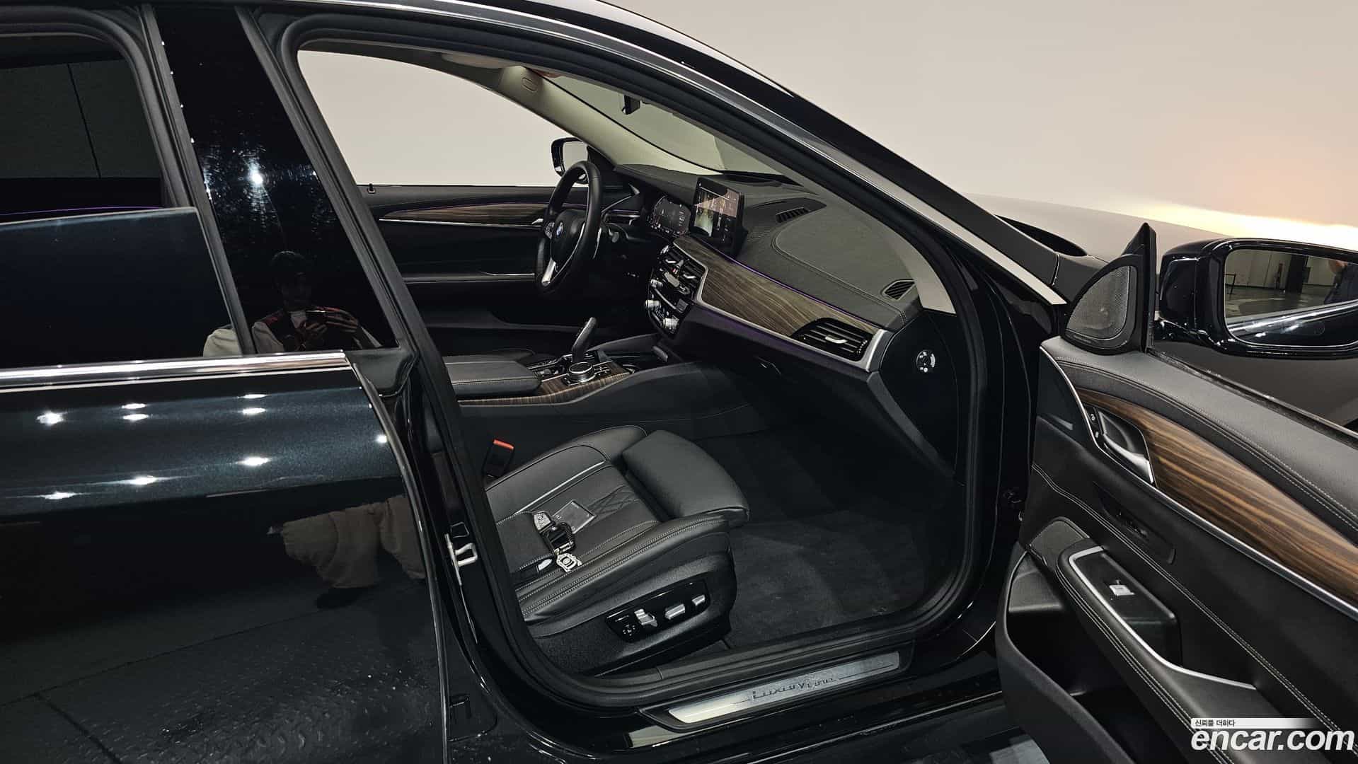 Gran Turismo BMW 2023.1-OPTION-015