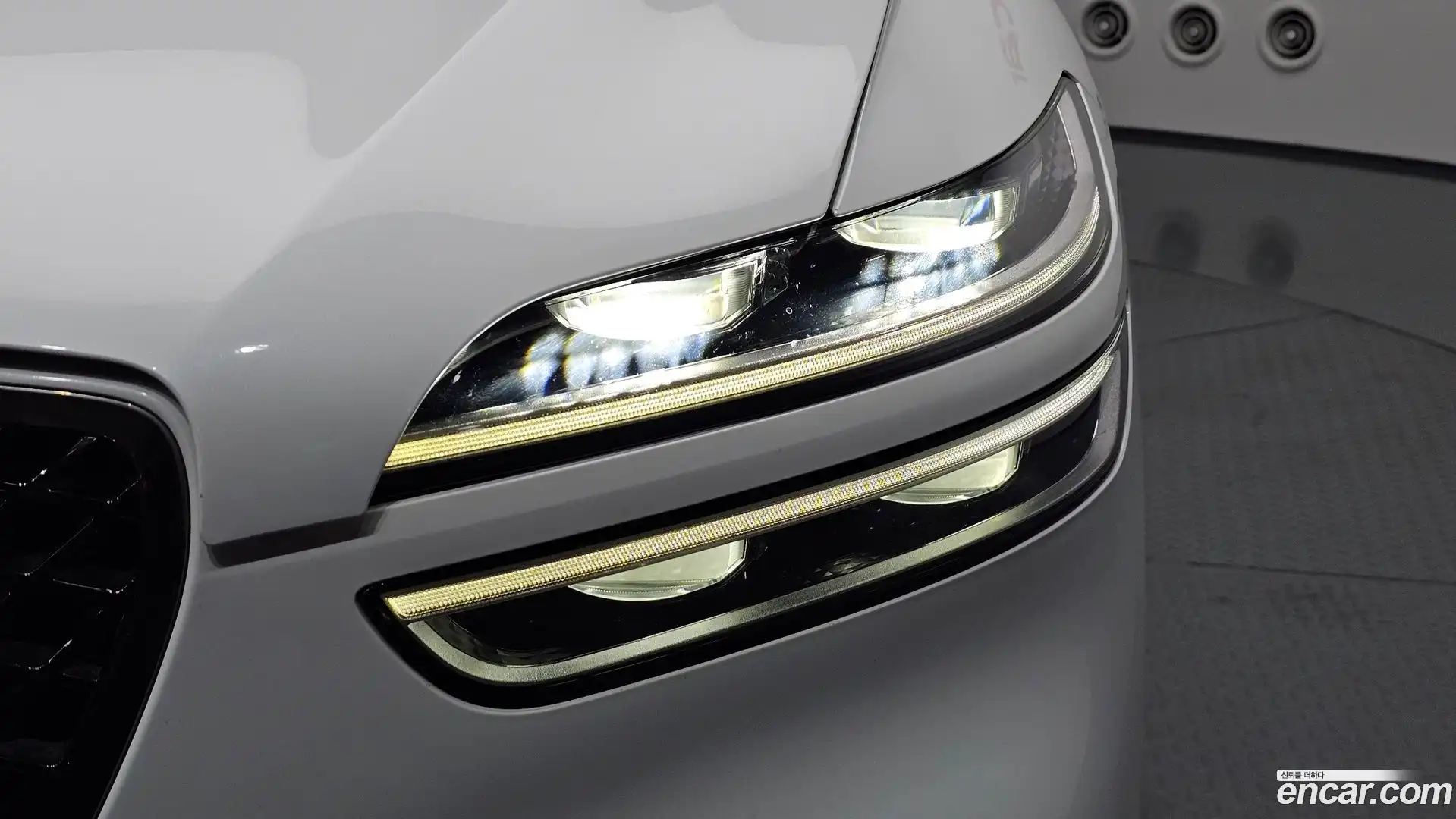 GV70 Genesis 2021.0-OUTER-032