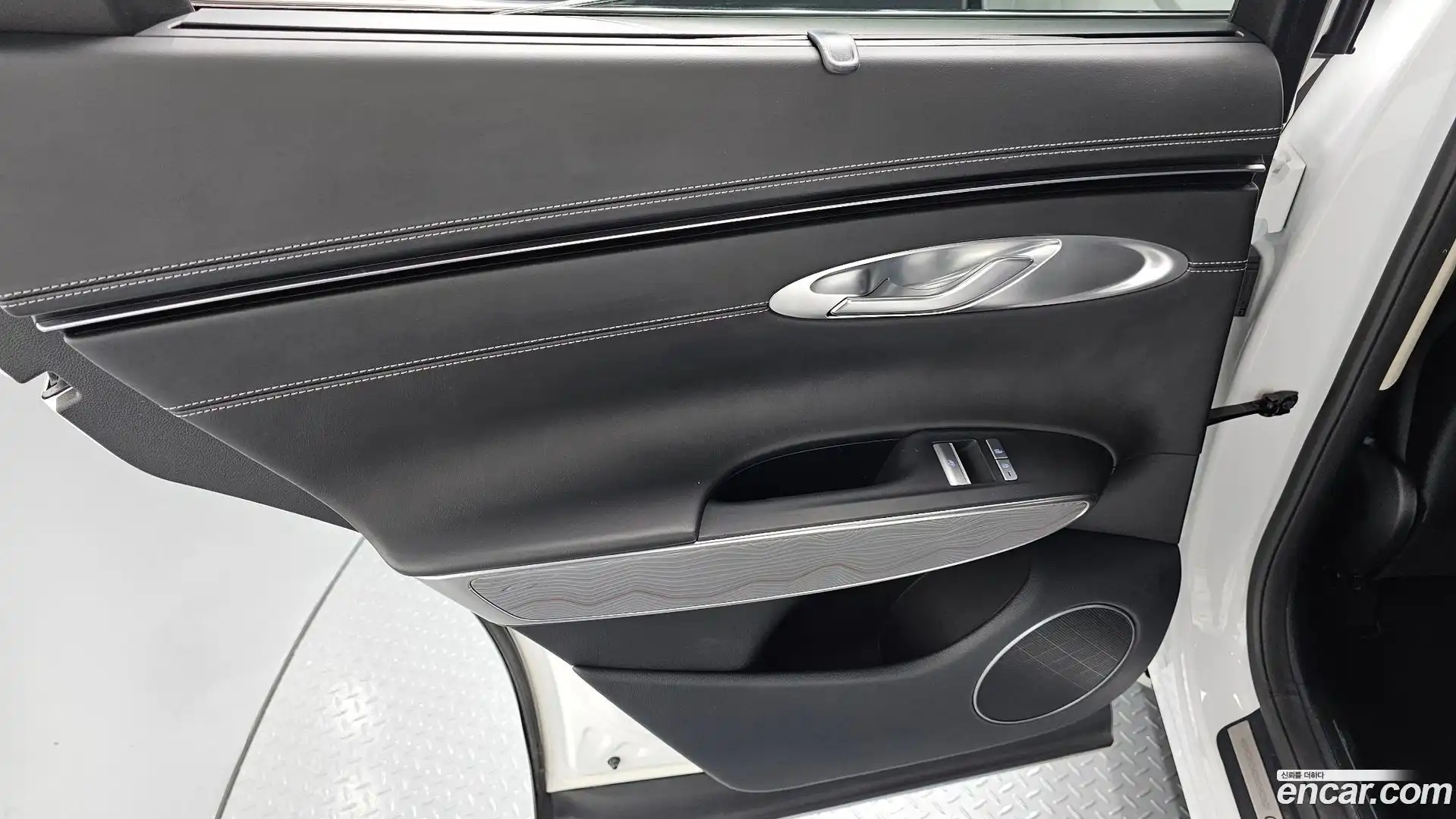GV70 Genesis 2021.0-INNER-035
