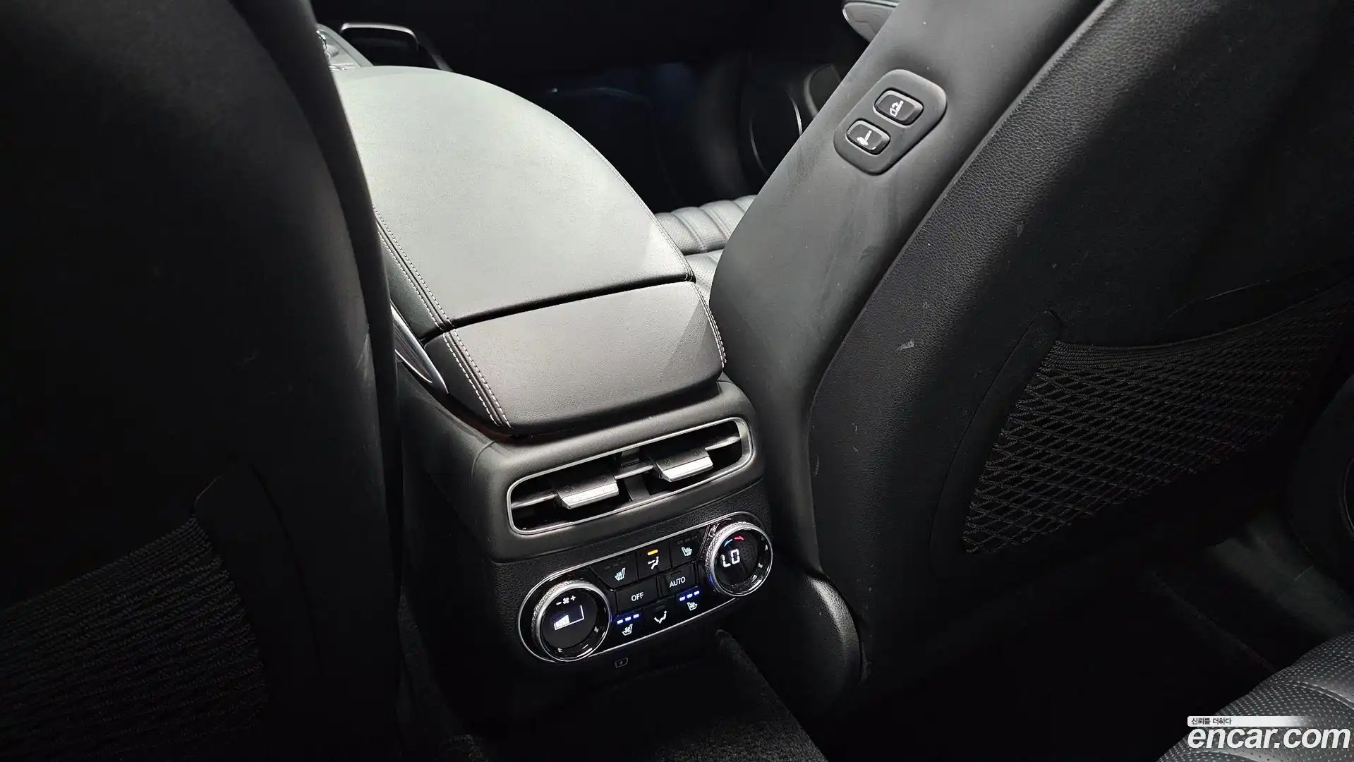 GV70 Genesis 2021.0-OPTION-049