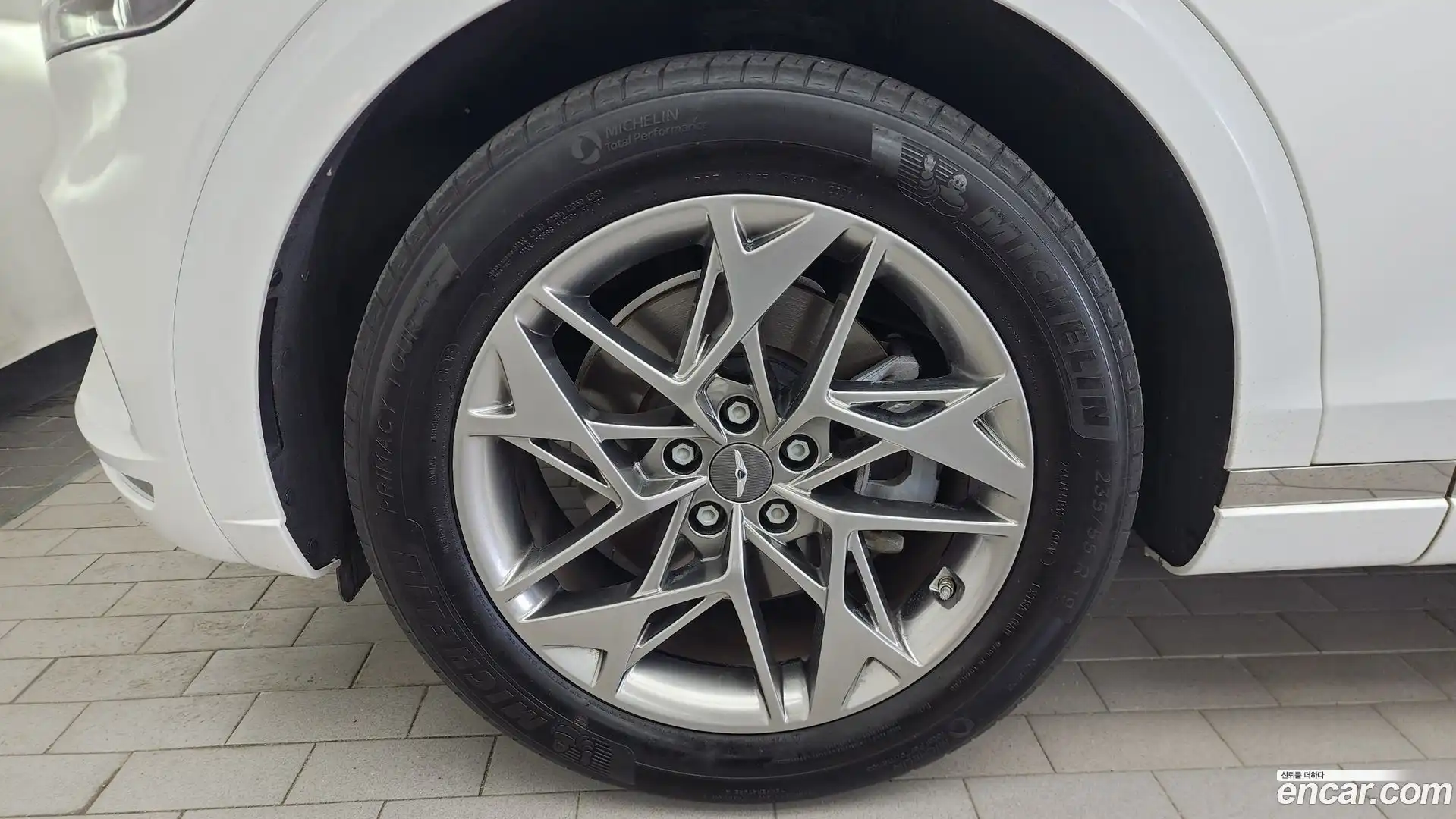GV70 Genesis 2021.9-OUTER-005