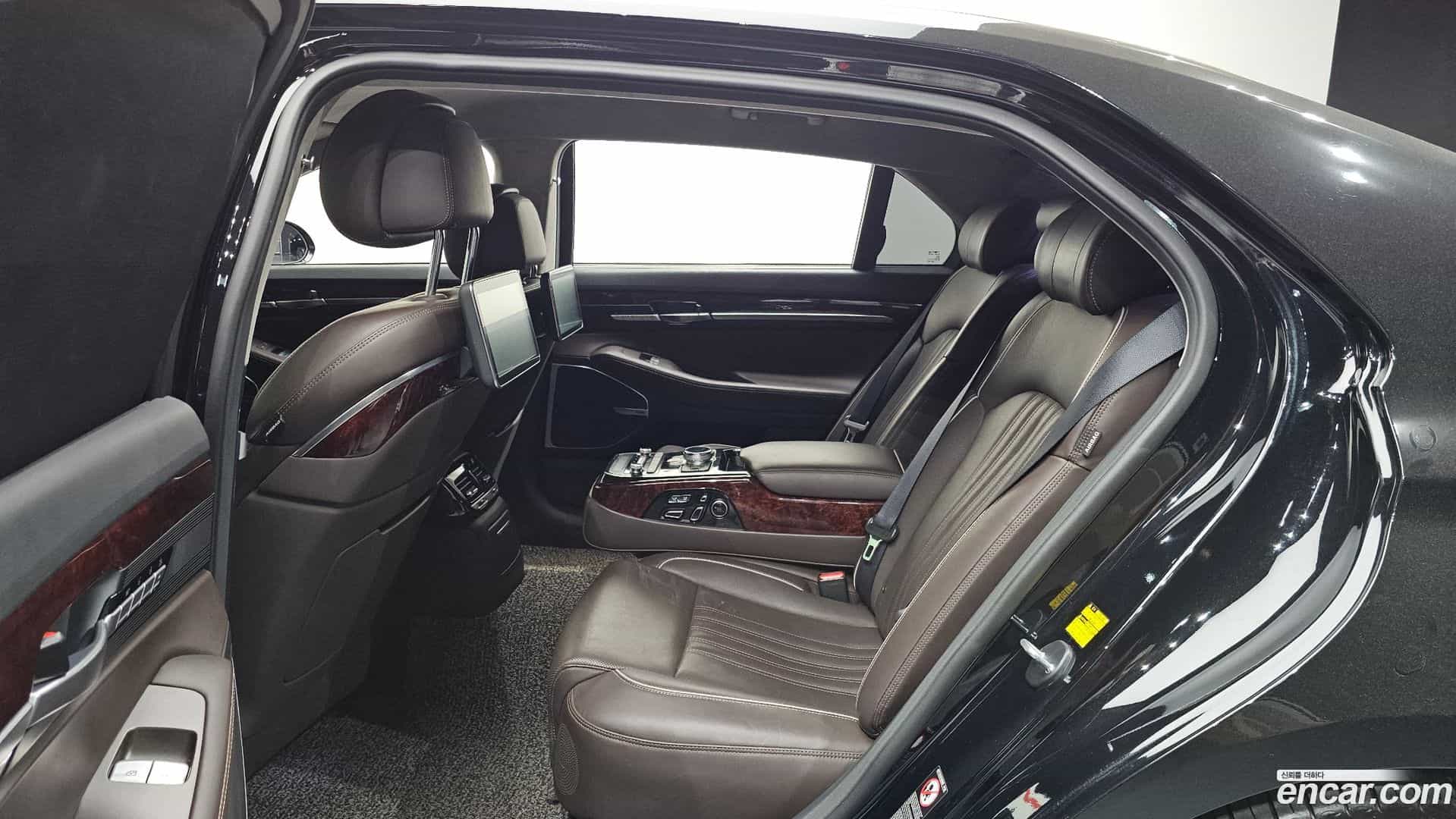 EQ900 Genesis 2016.5-OPTION-016