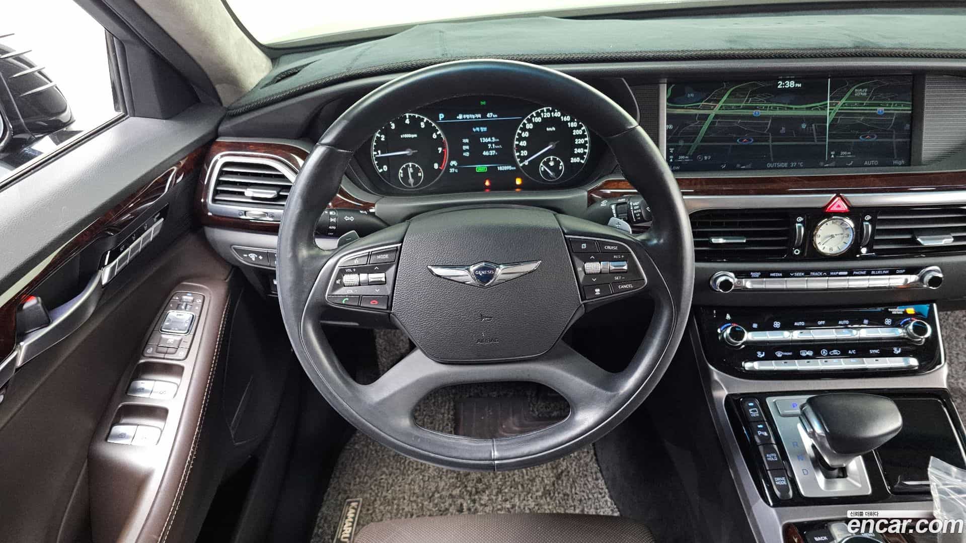 EQ900 Genesis 2016.5-OPTION-017