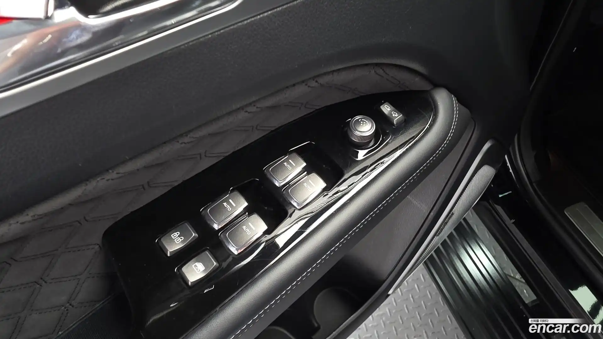 Rexton KG Mobility 2022.10-OPTION-044