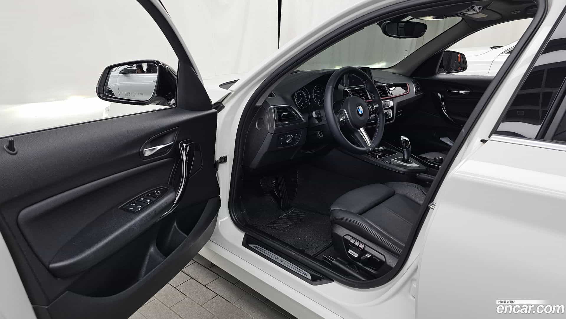 1-Series BMW 2019.8-INNER-010