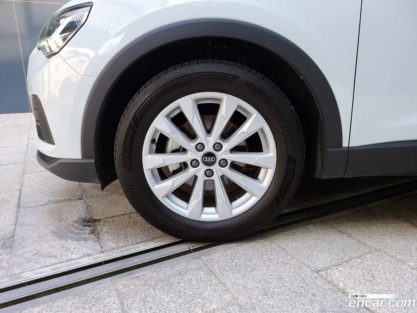 Q3 Audi 2022.8-OPTION-024