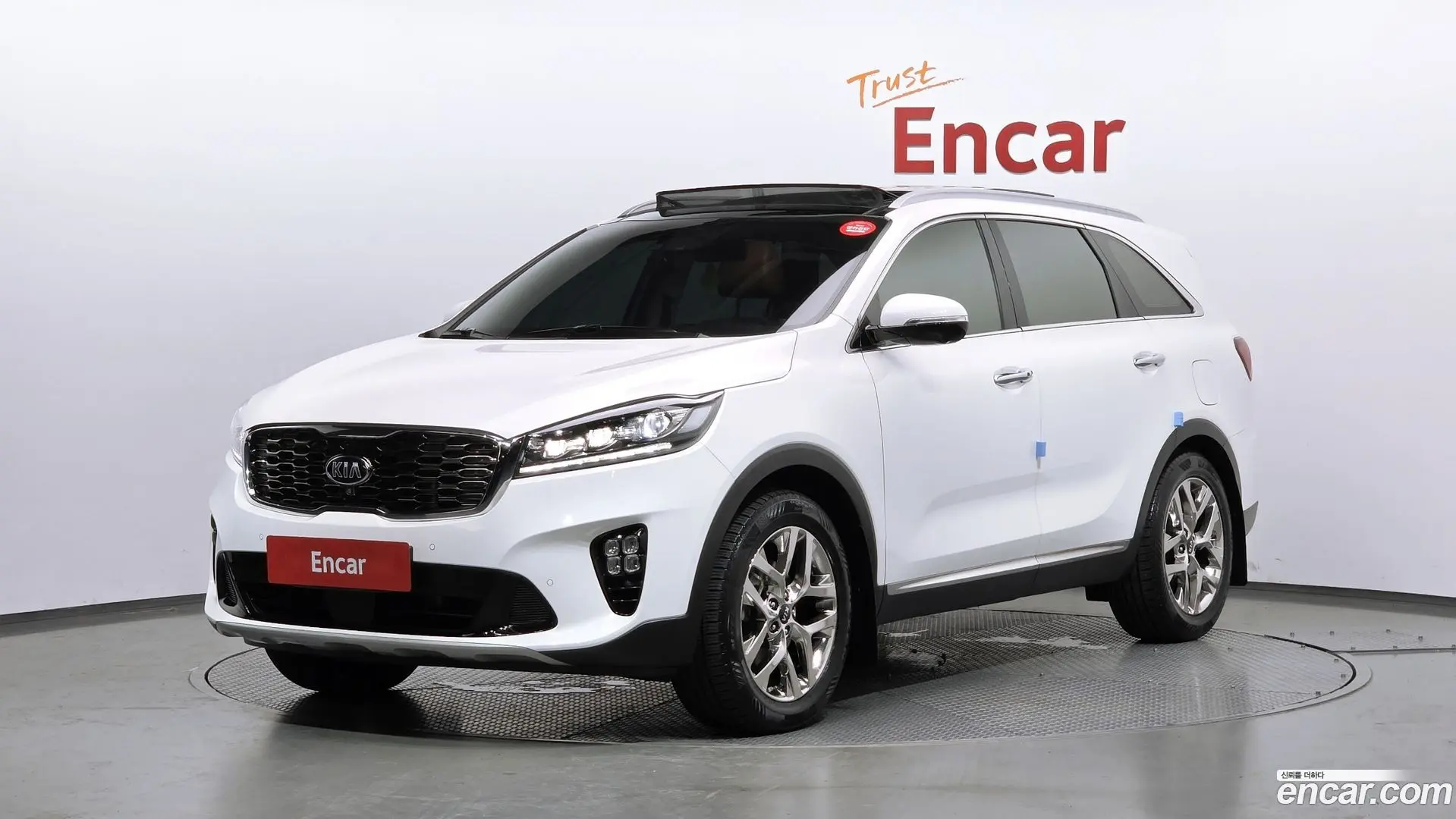 Main__Slider__Photo:Sorento Kia 2019.10-0