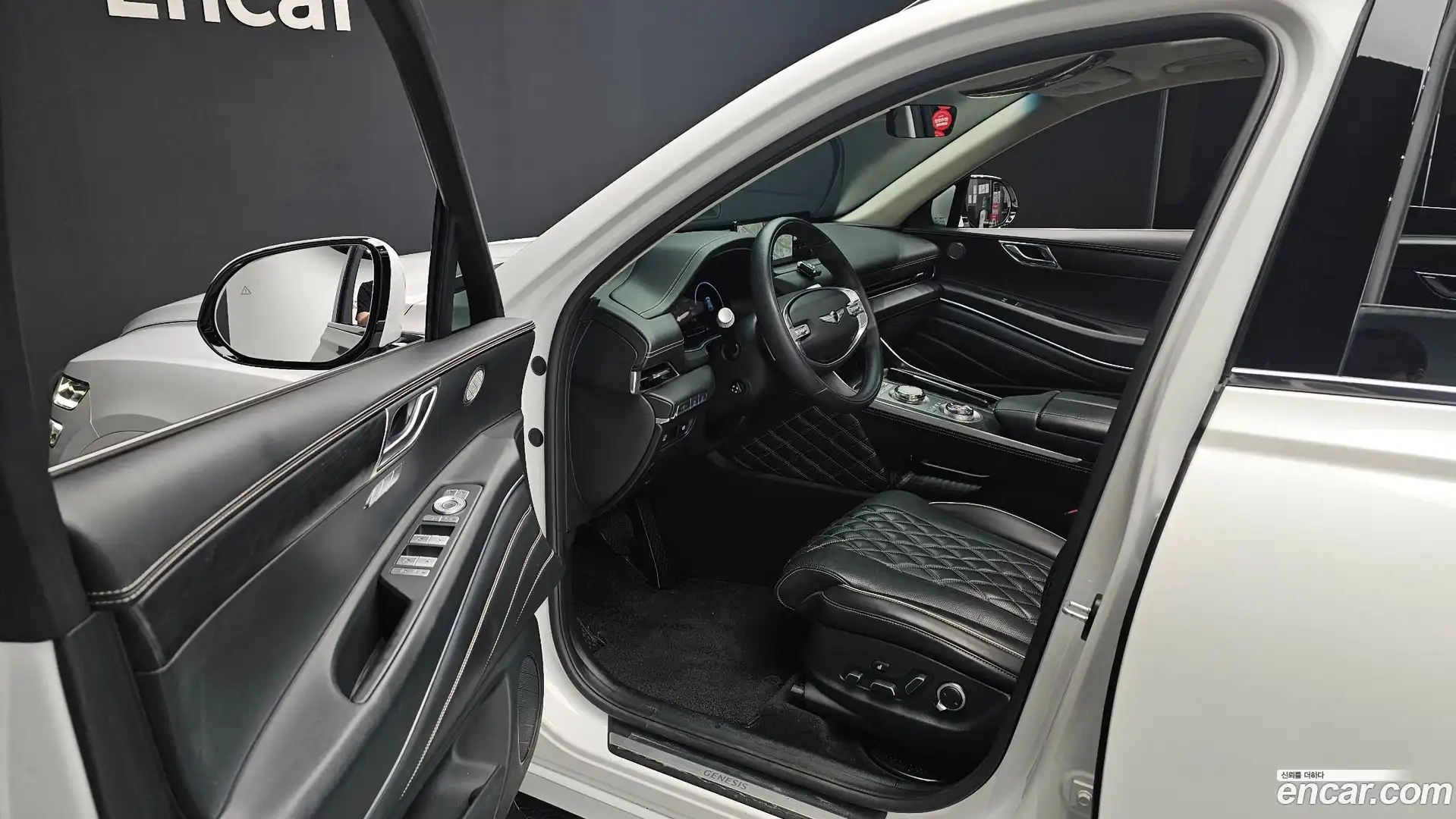GV80 Genesis 2023.1-INNER-010