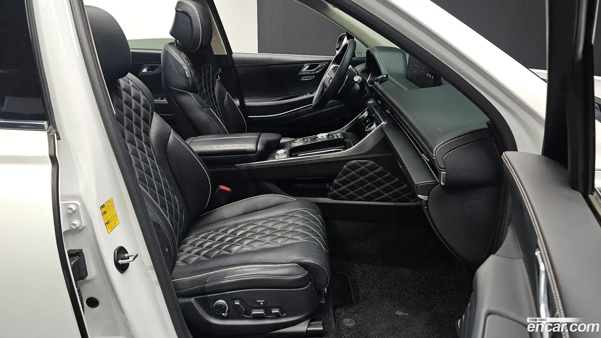 GV80 Genesis 2023.1-INNER-036