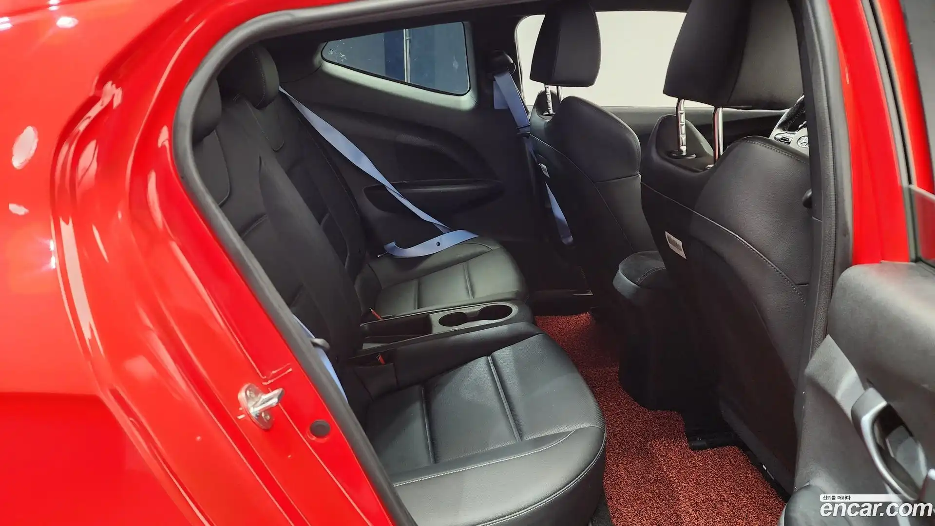 Veloster Hyundai 2020.4-OPTION-015