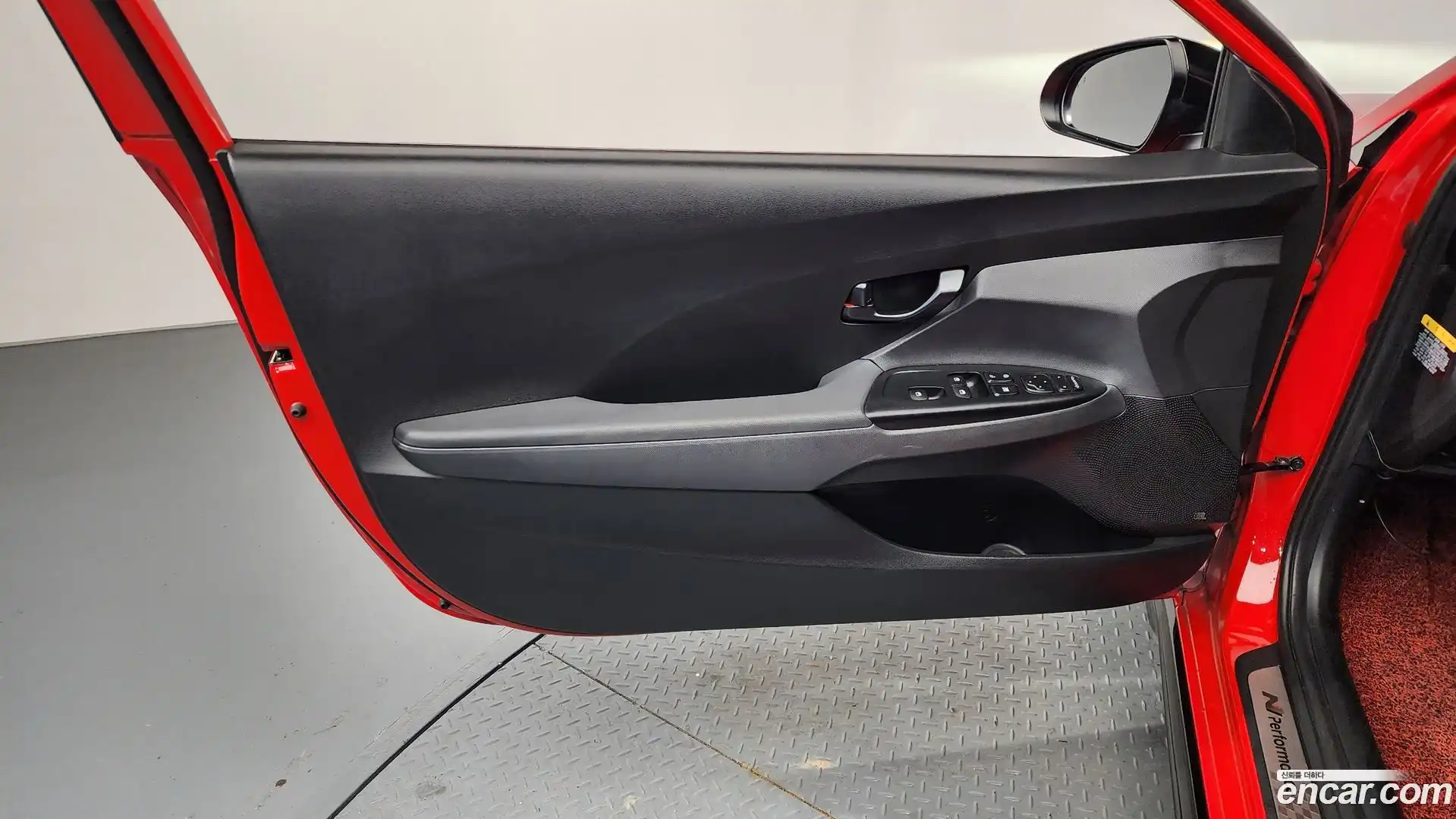 Veloster Hyundai 2020.4-INNER-035