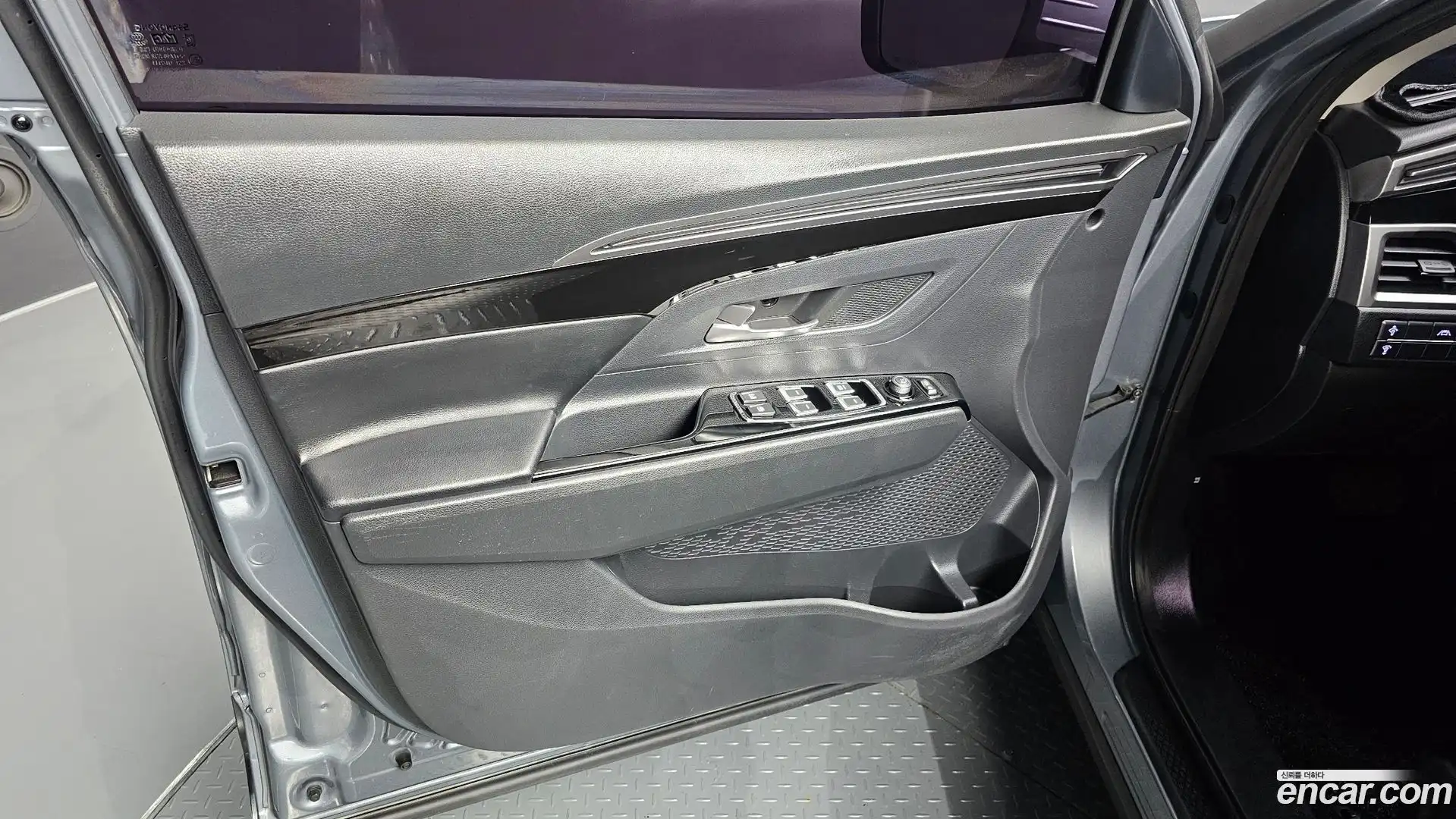 KORANDO KG Mobility 2019.4-INNER-034