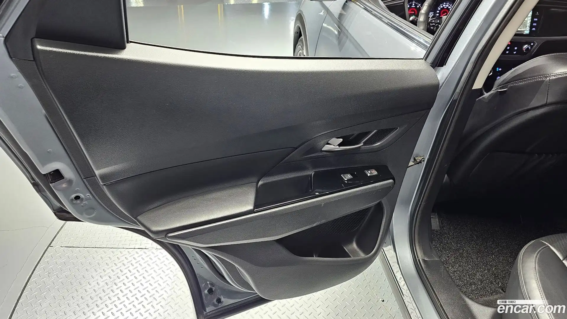 KORANDO KG Mobility 2019.4-INNER-035