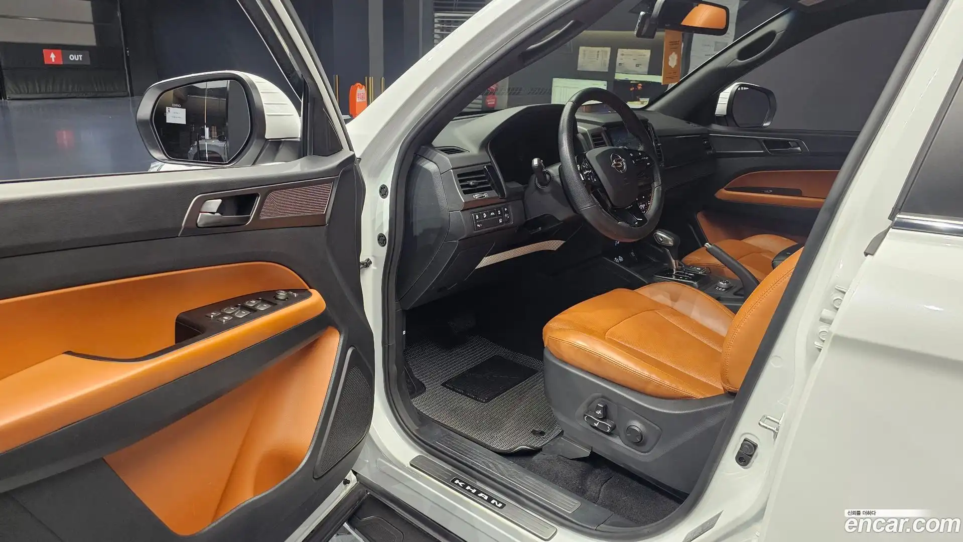 Rexton KG Mobility 2023.0-INNER-010