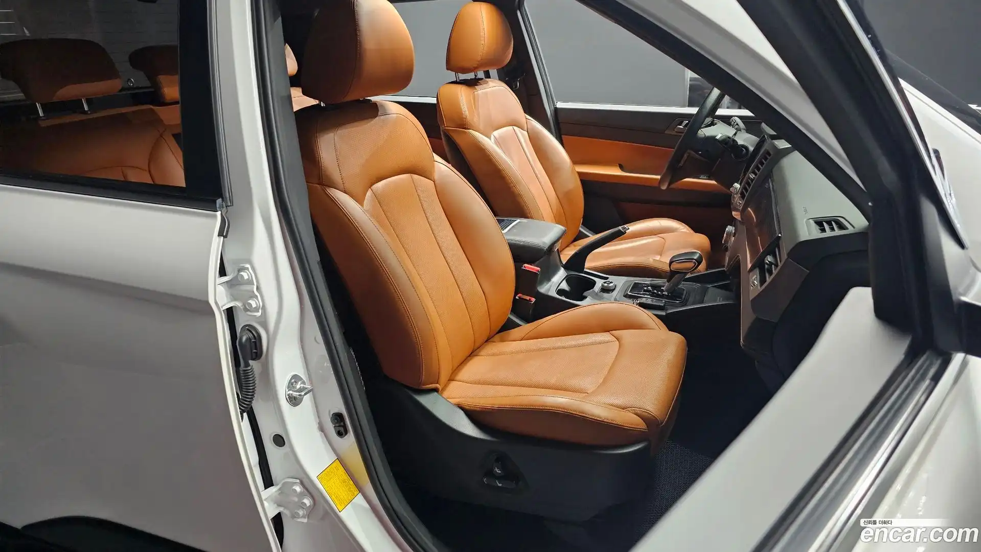 Rexton KG Mobility 2023.0-OPTION-016