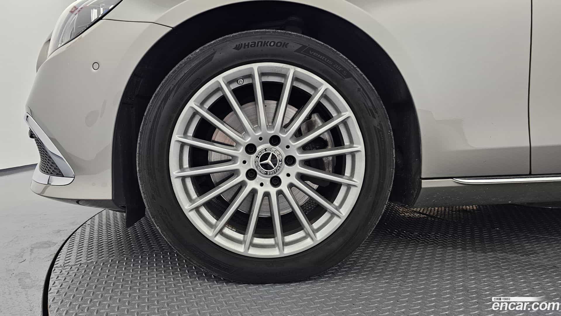 E-Class Mercedes-Benz 2021.6-OUTER-005