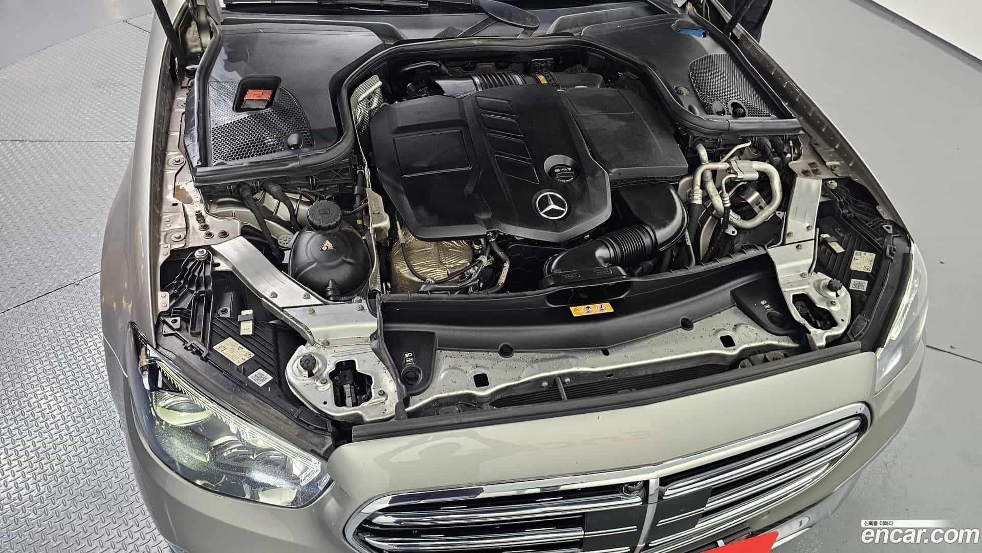 E-Class Mercedes-Benz 2021.6-OUTER-006