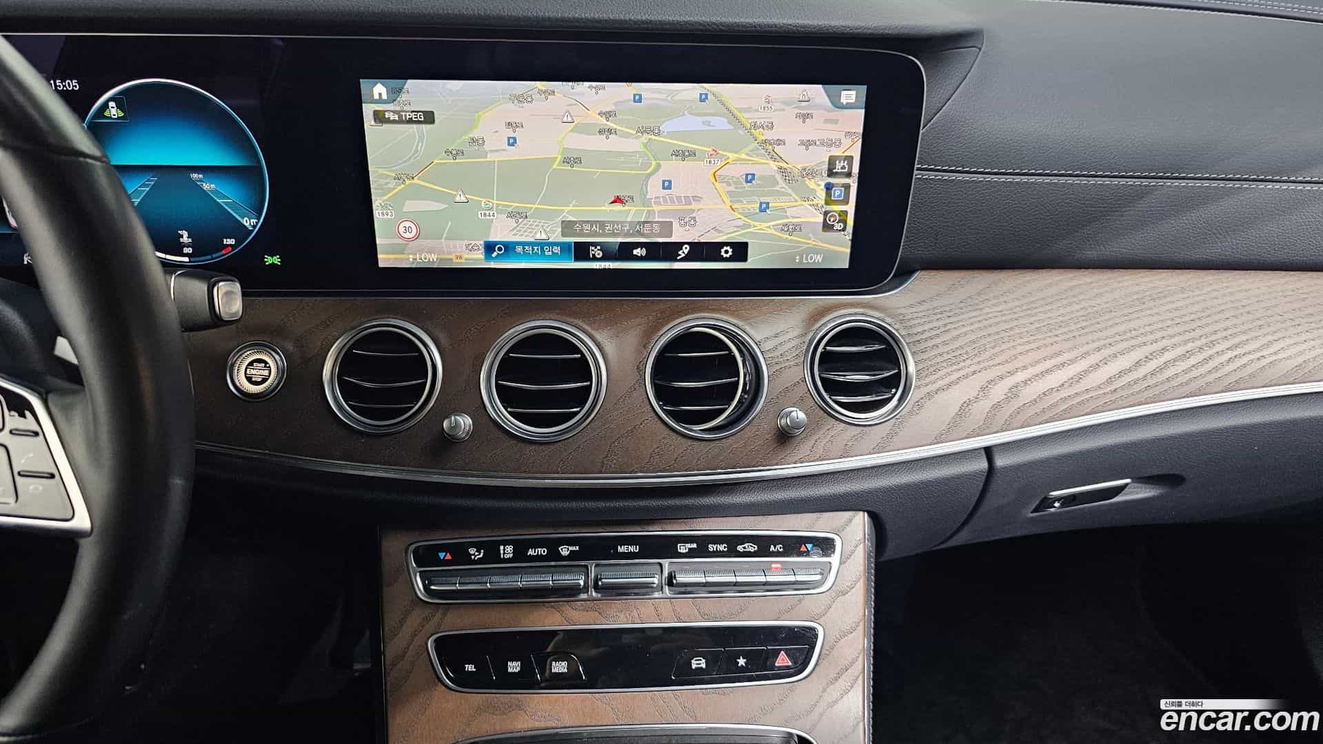 E-Class Mercedes-Benz 2021.6-OPTION-016
