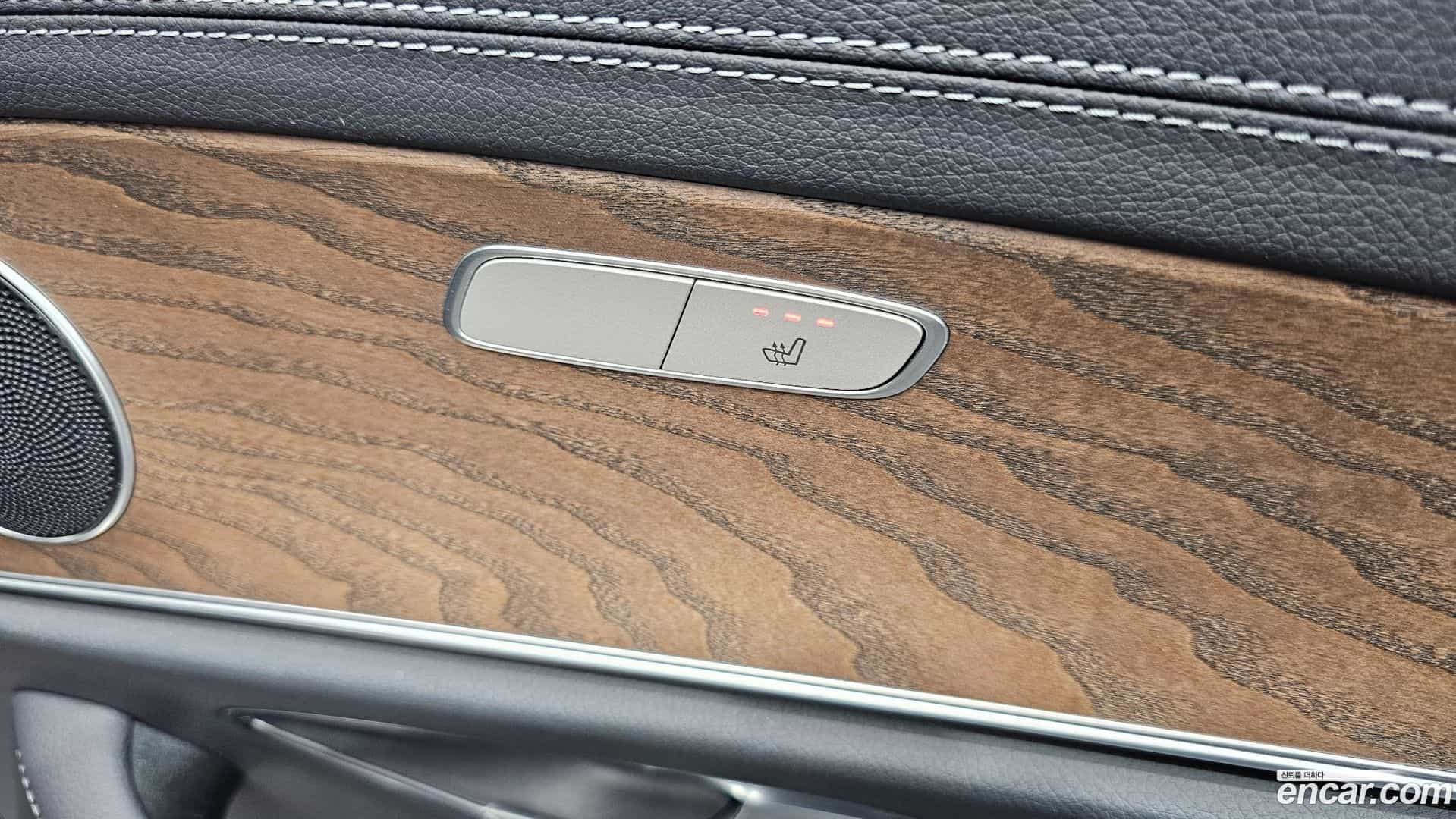 E-Class Mercedes-Benz 2021.6-OPTION-042