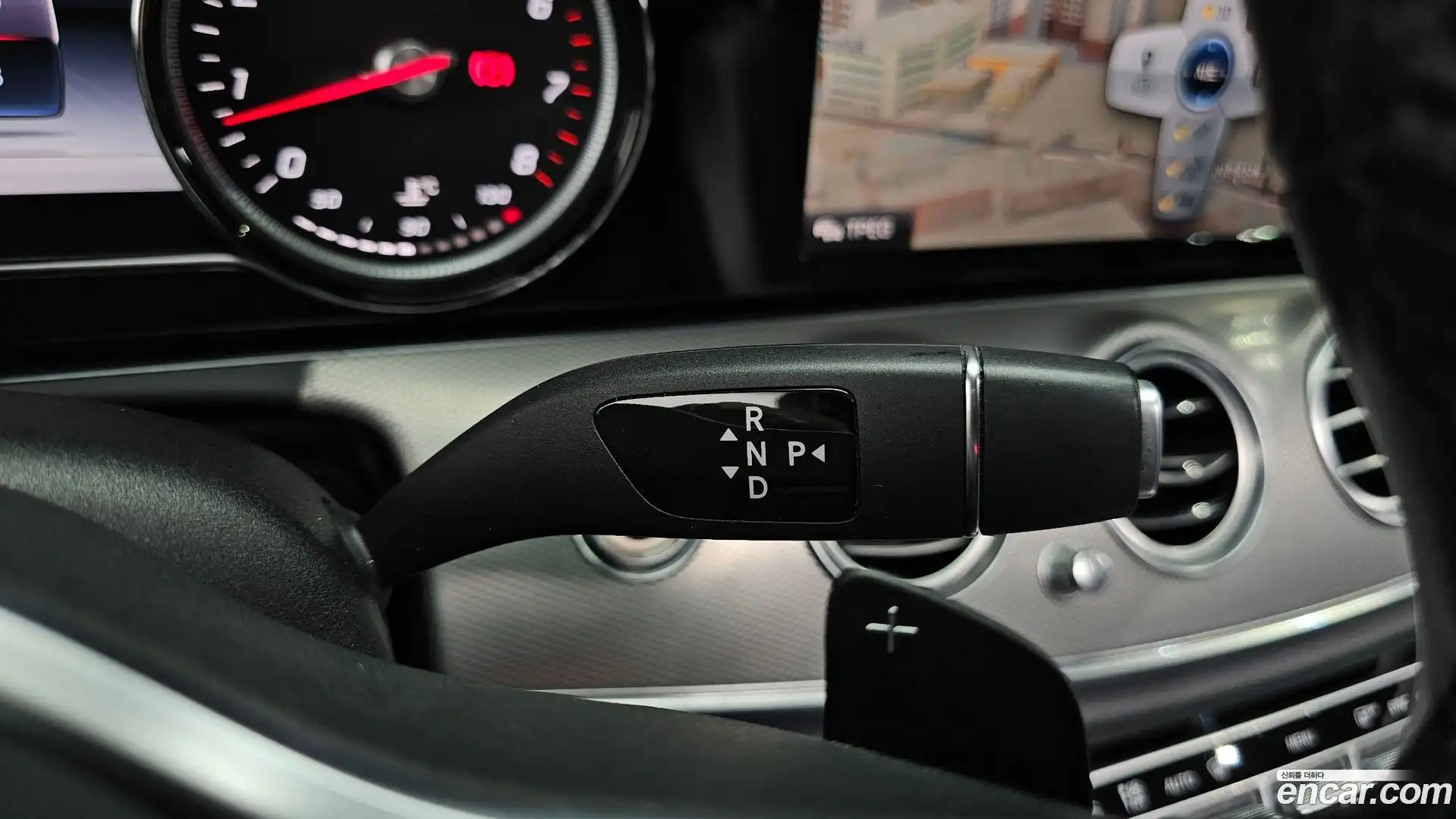 E-Class Mercedes-Benz 2018.9-INNER-009