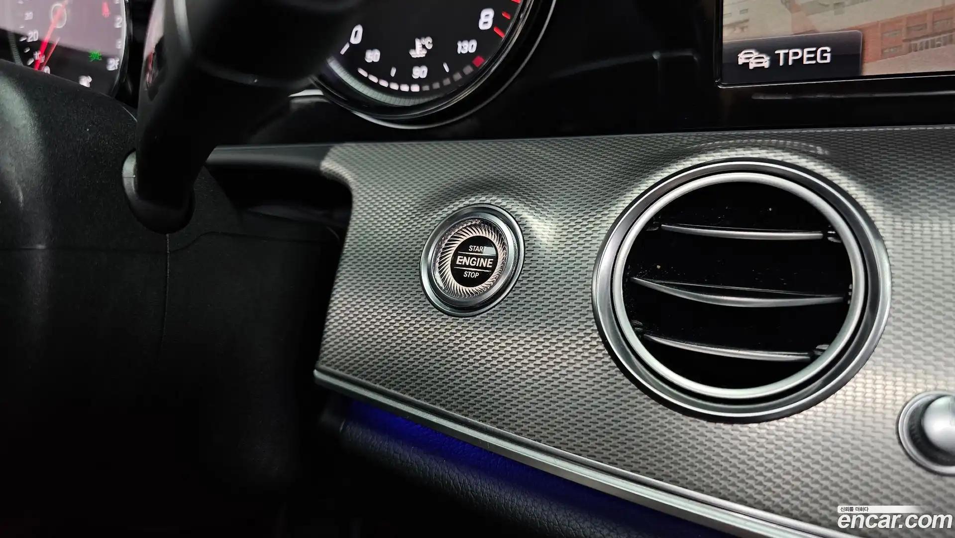 E-Class Mercedes-Benz 2018.9-OPTION-042