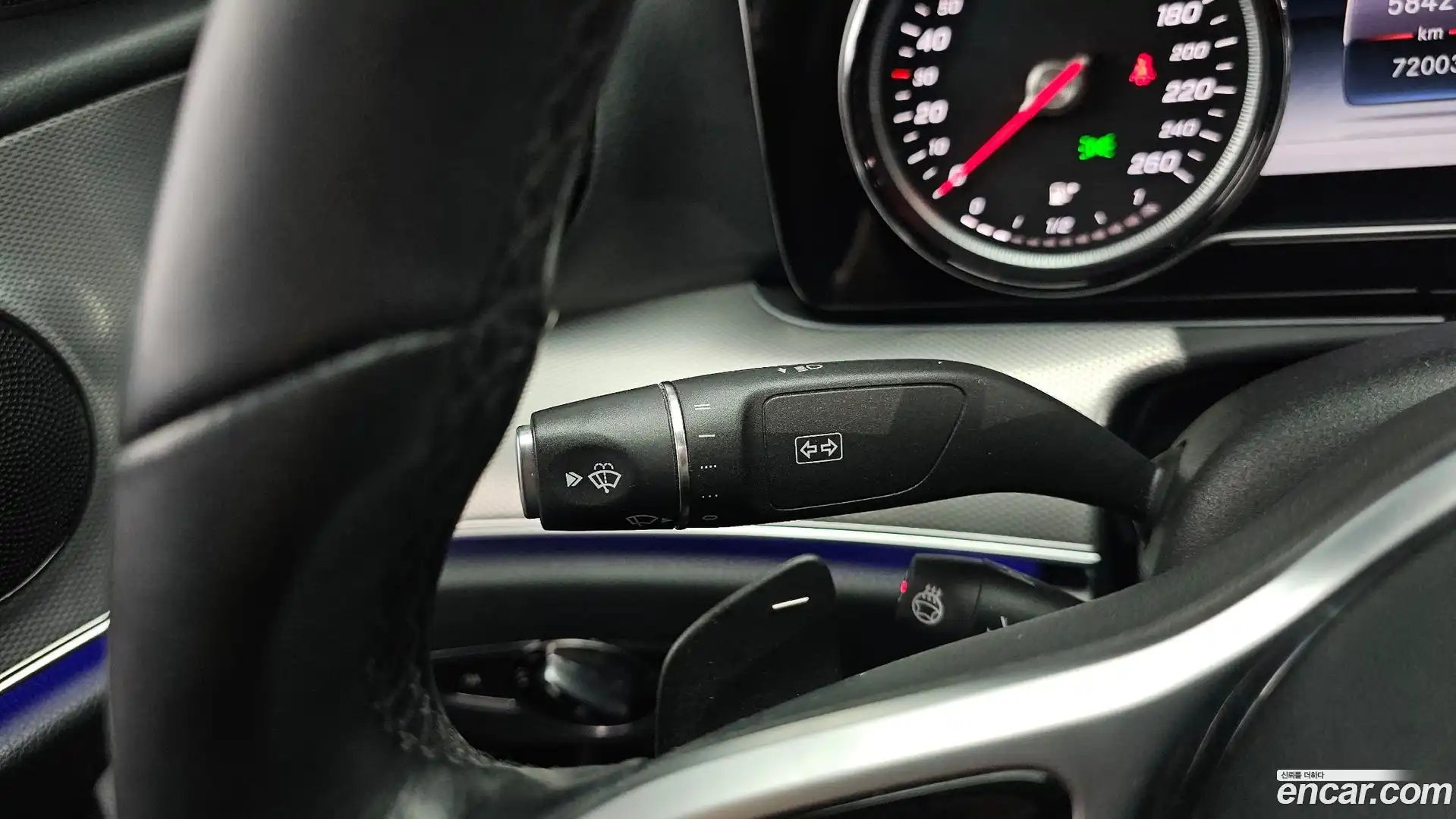E-Class Mercedes-Benz 2018.9-OPTION-043