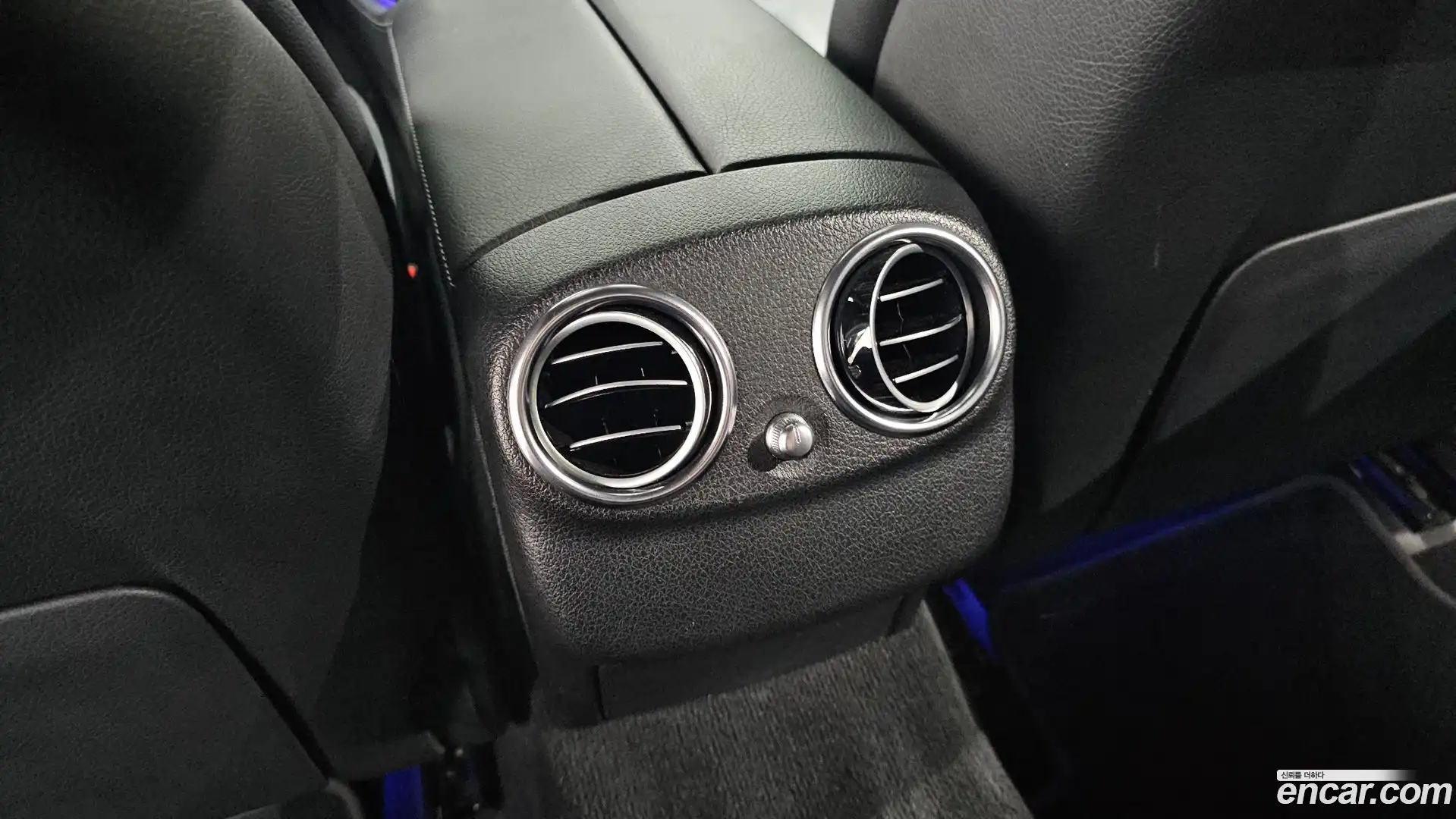 E-Class Mercedes-Benz 2018.9-OPTION-044