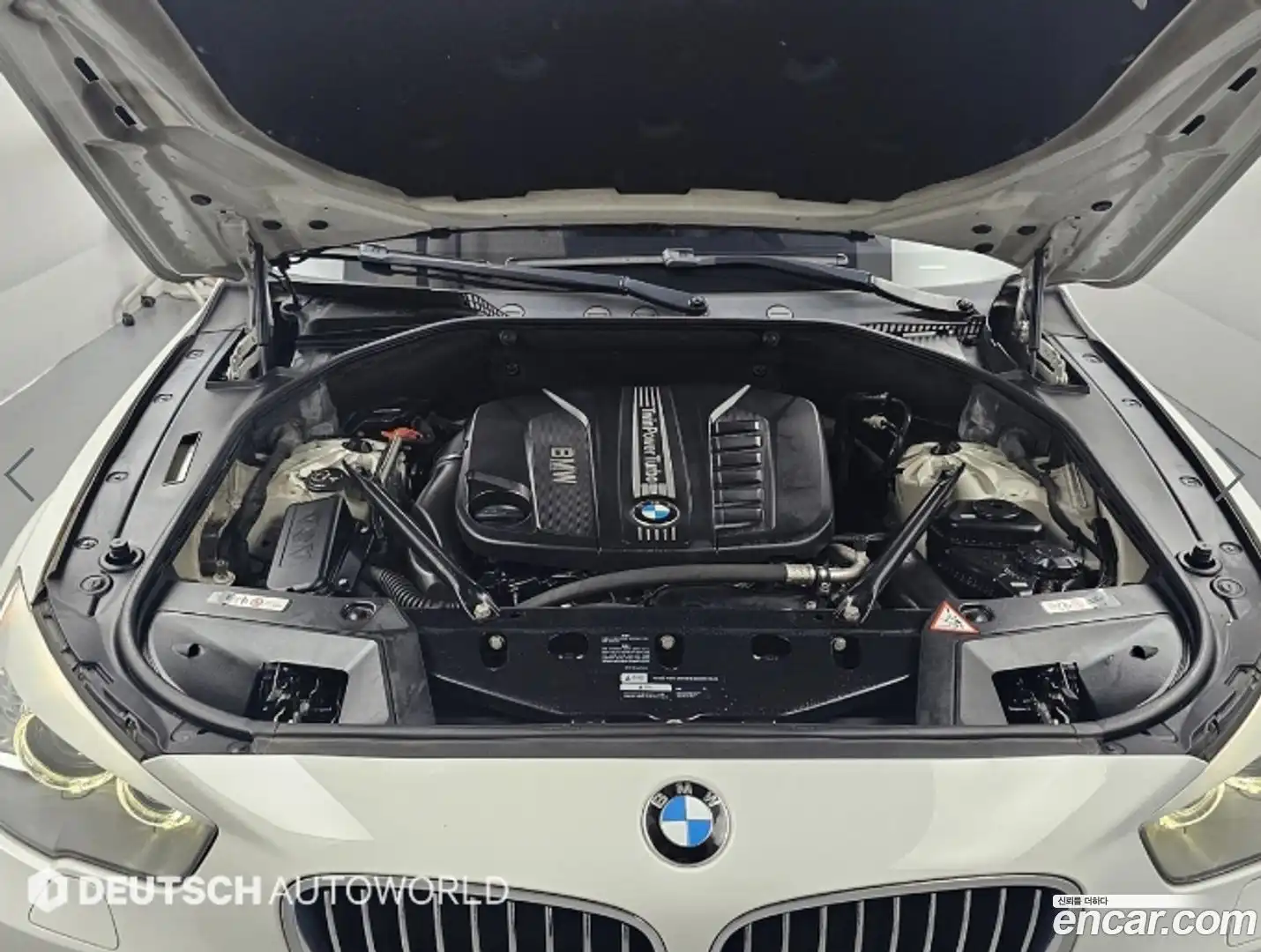 Gran Turismo BMW 2013.0-OUTER-006