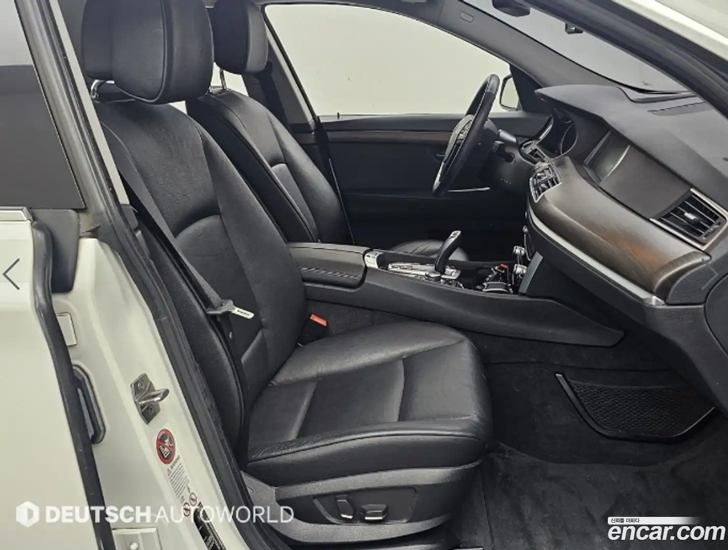 Gran Turismo BMW 2013.0-INNER-010